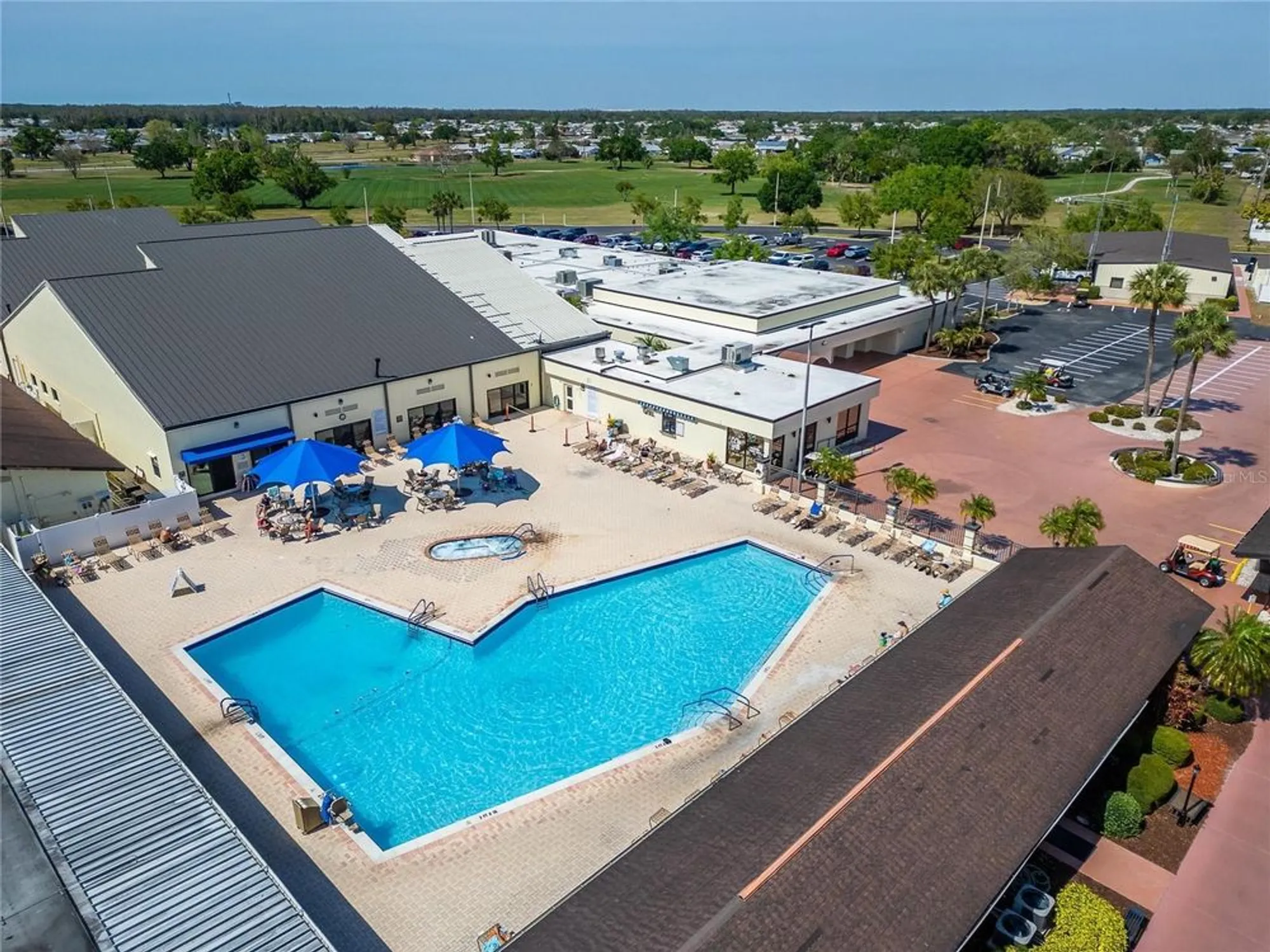 Property Slideshow image 76 of 81 | 334 northway dr, Sun City Center, FL, 33573
