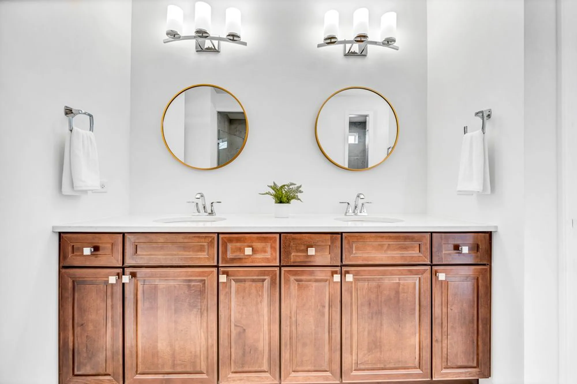 Property Slideshow image 12 of 20 | 3256 oak creek ln, Aurora, IL, 60503