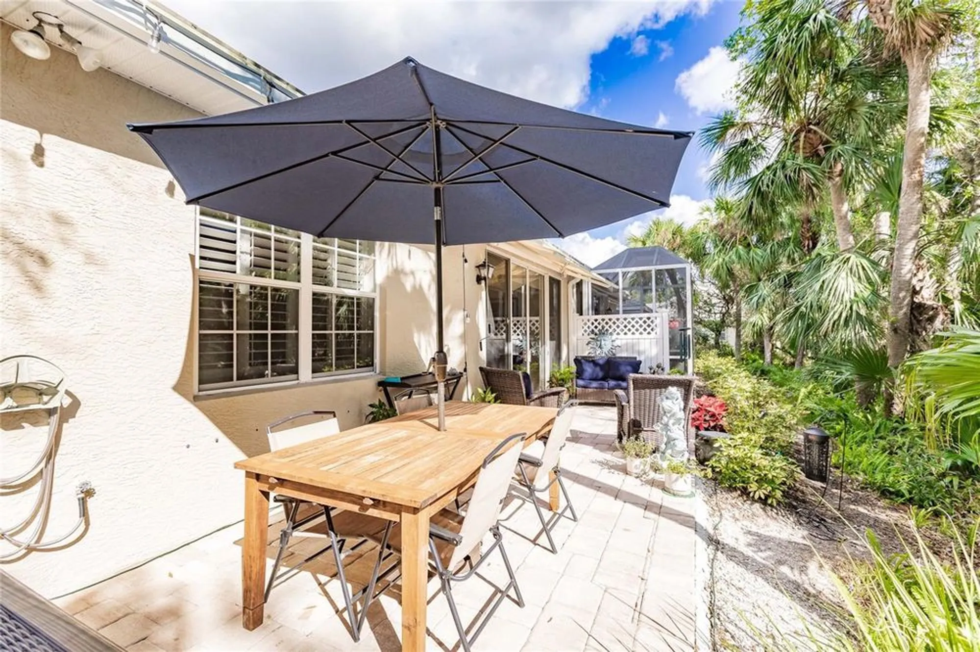 Property Slideshow image 34 of 40 | 921 tartan dr 31, Venice, FL, 34293