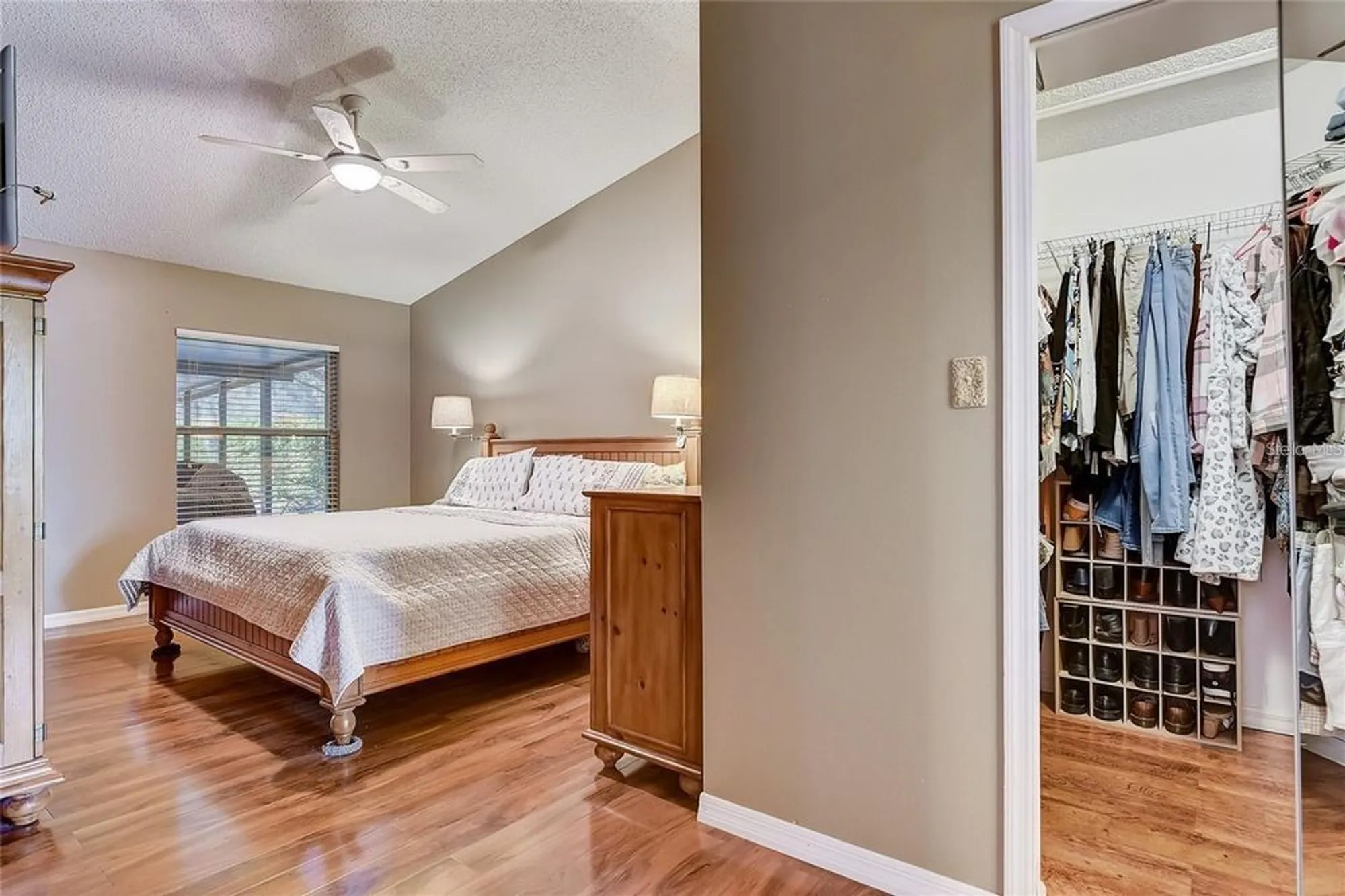 Property Slideshow image 14 of 43 | 25273 lost oak cir, Leesburg, FL, 34748