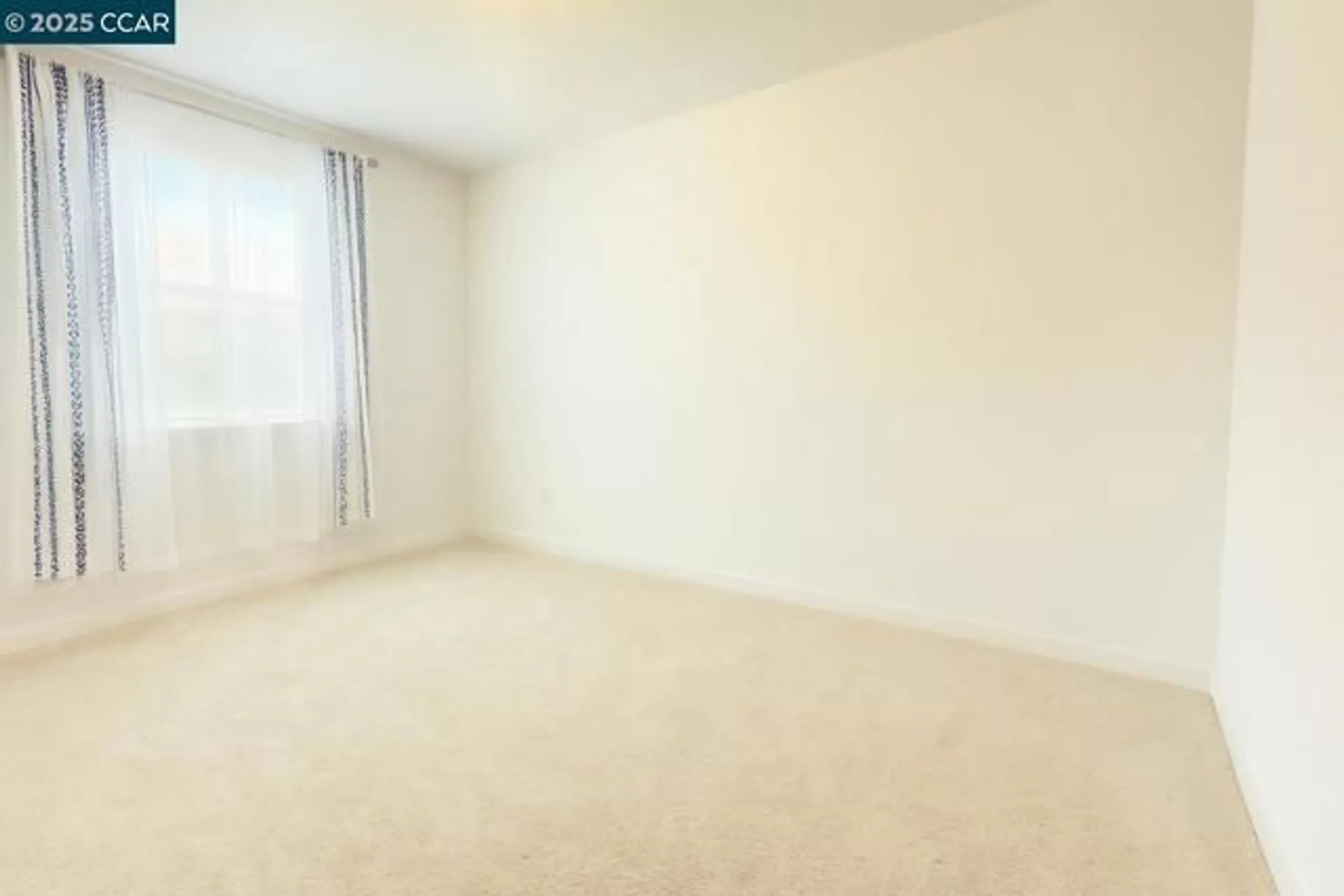 Property Slideshow image 31 of 37 | 2299 rustic oak ln, Rio Vista, CA, 94571