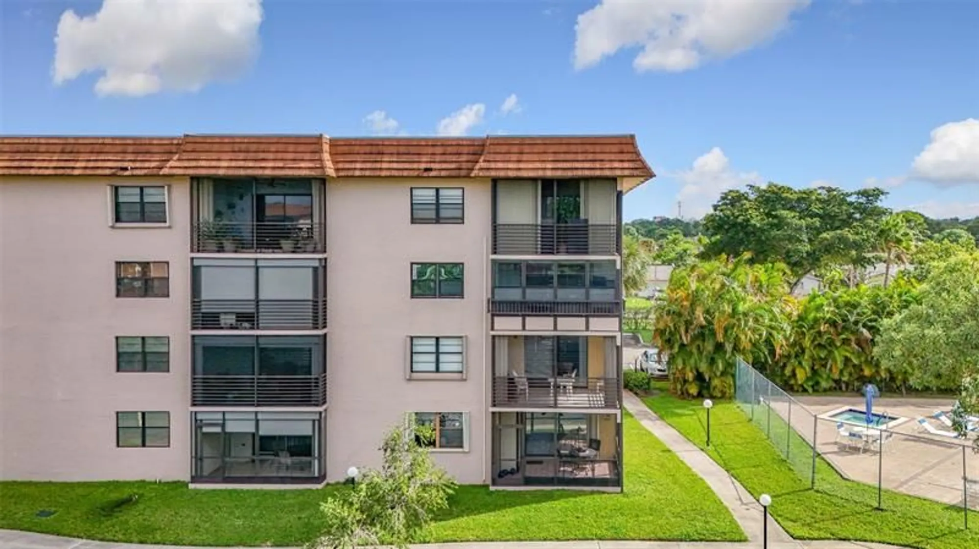 Property Slideshow image 53 of 62 | 4930 e sabal palm blvd 301, Tamarac, FL, 33319