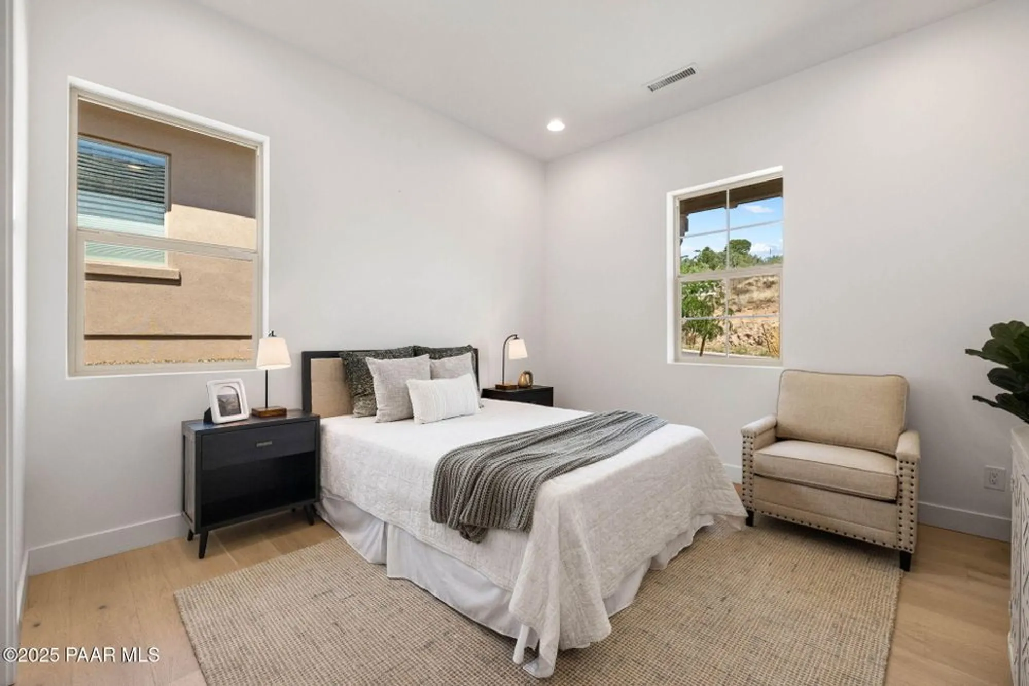 Property Slideshow image 32 of 49 | 1109 s lakeview dr, Prescott, AZ, 86301