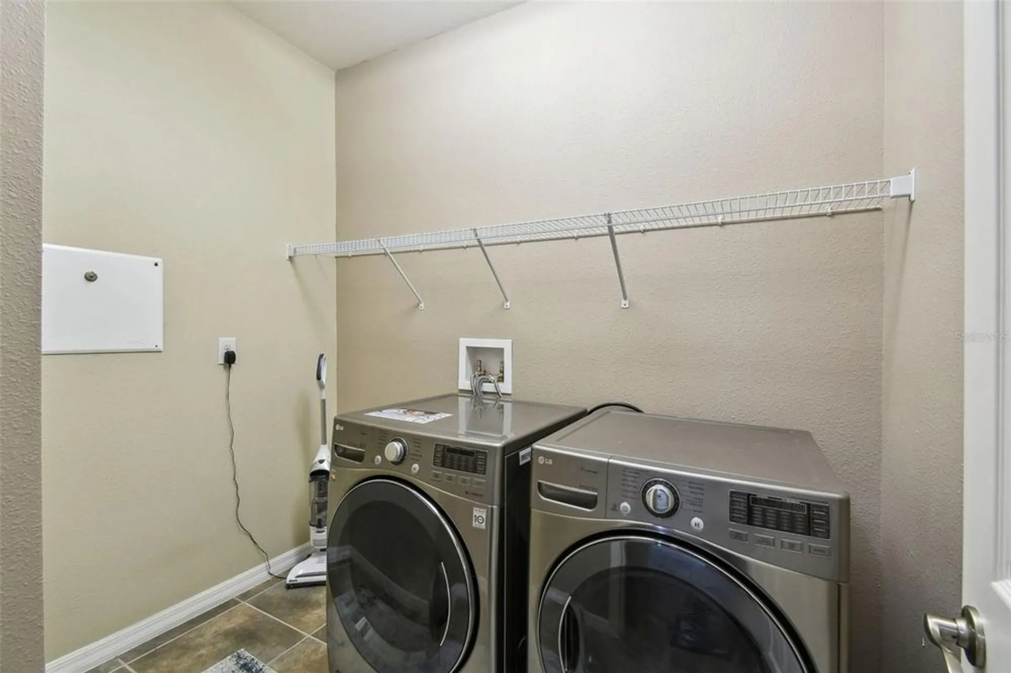 Property Slideshow image 27 of 49 | 582 san joaquin rd, Kissimmee, FL, 34759