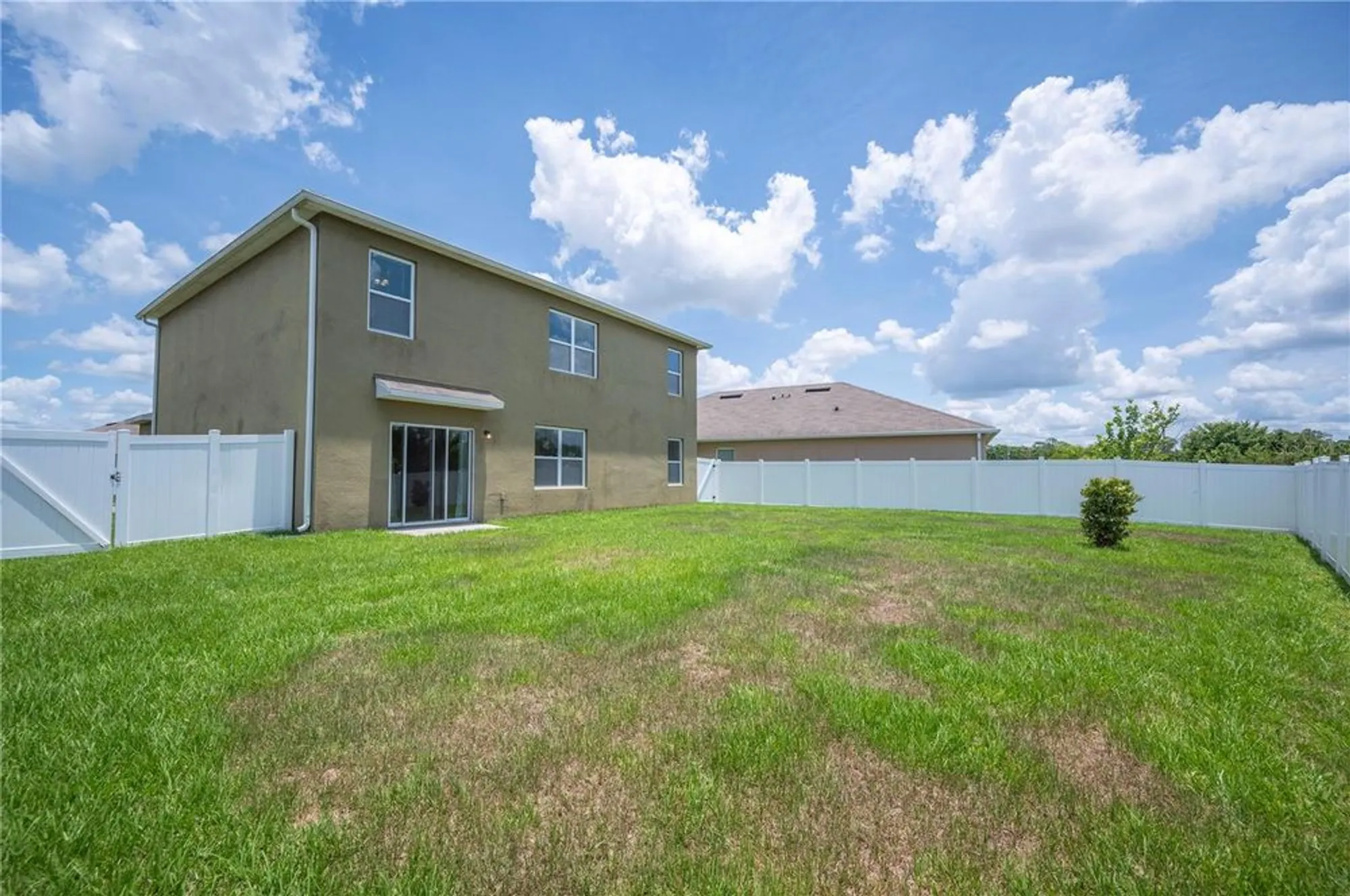 Property Slideshow image 41 of 49 | 2062 blue highlands dr, Lakeland, FL, 33811