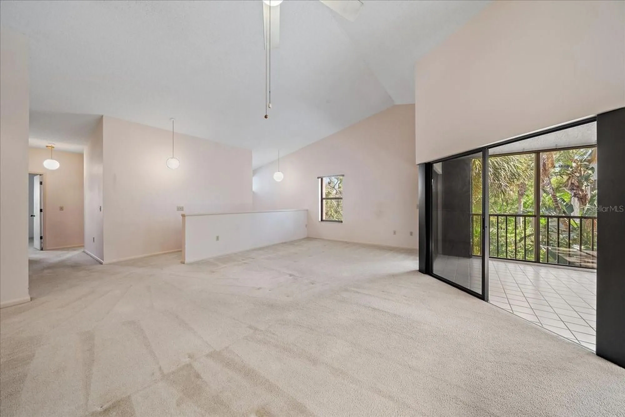 Property Slideshow image 14 of 54 | 1654 starling dr 201, Sarasota, FL, 34231