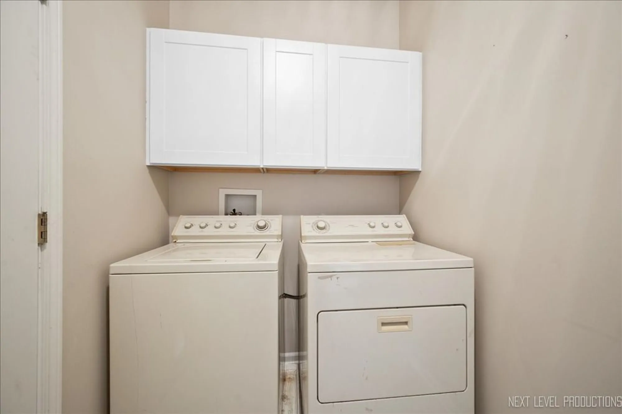 Property Slideshow image 25 of 29 | 712 bohannon cir, Oswego, IL, 60543