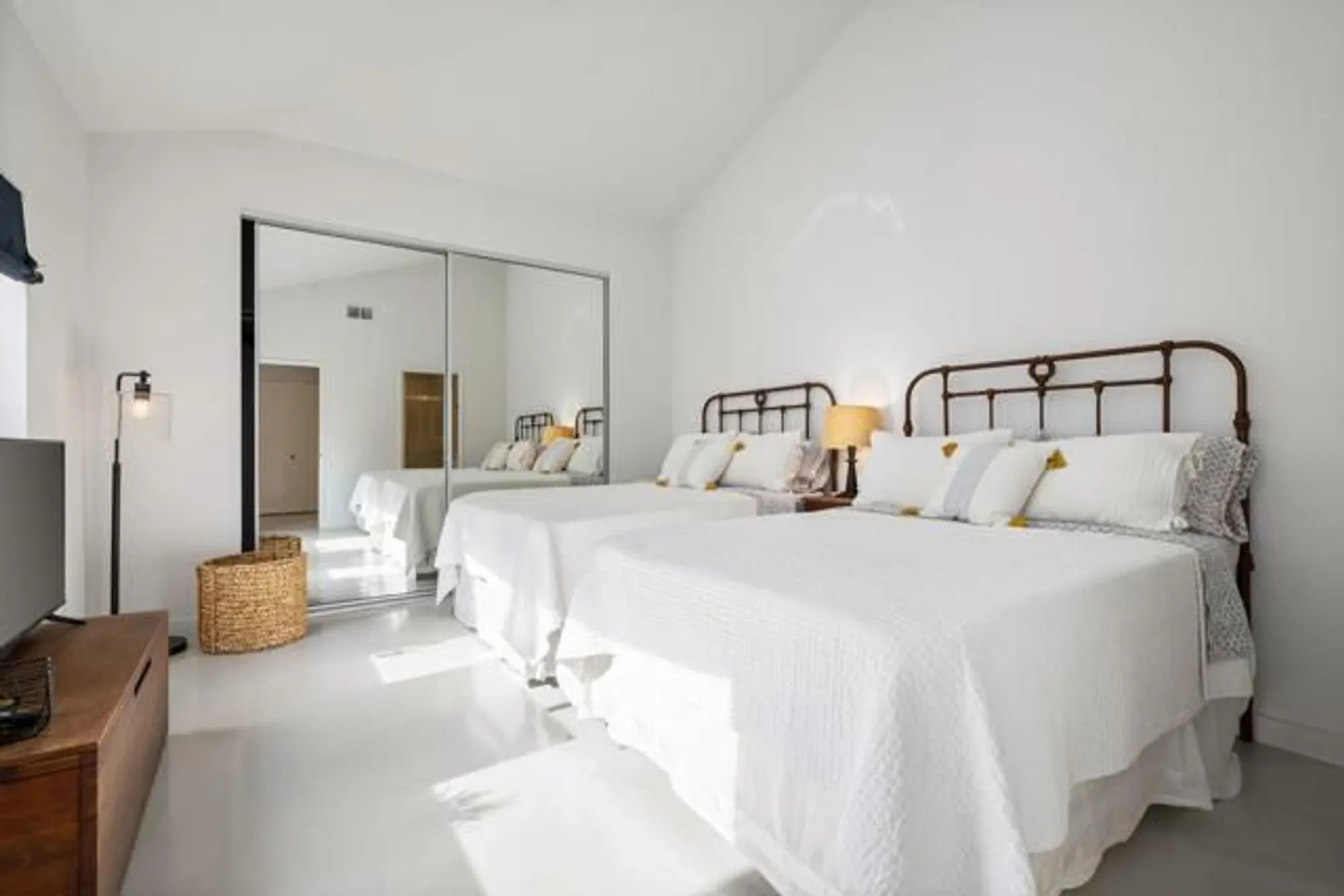 Property Slideshow image 15 of 21 | 55258 shoal crk, La Quinta, CA, 92253