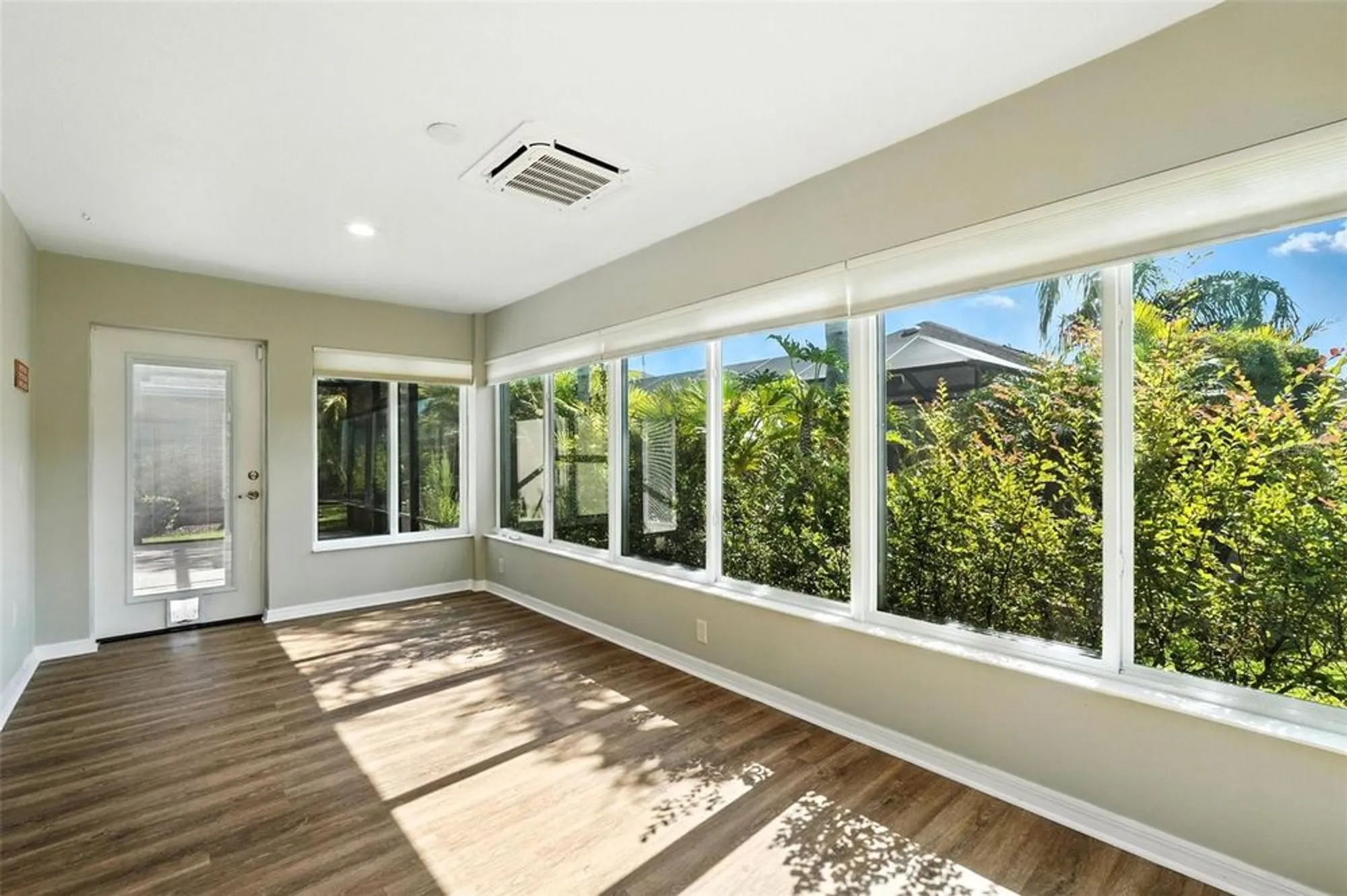 Property Slideshow image 8 of 42 | 2895 apache ct, The Villages, FL, 32163