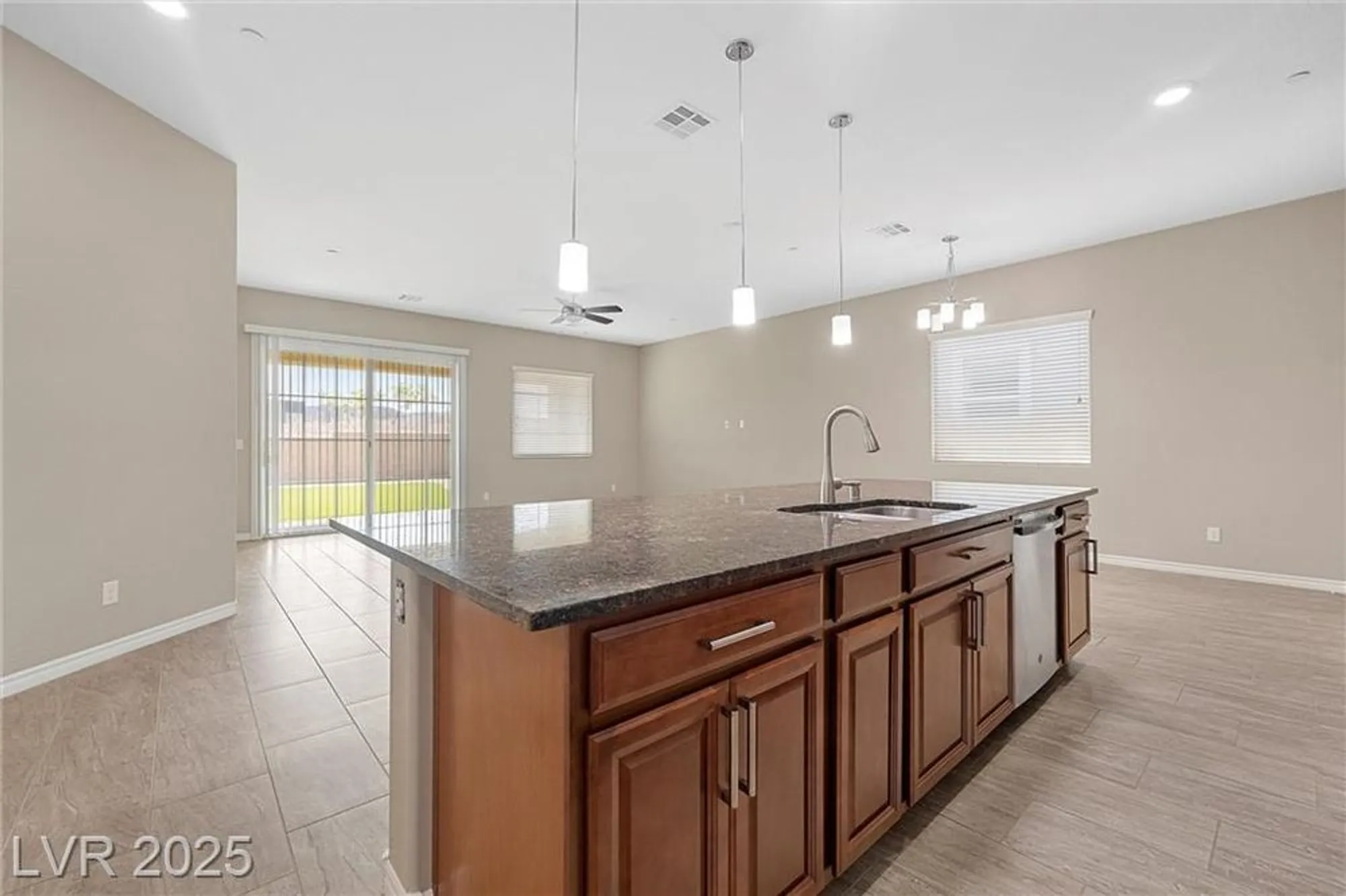 Property Slideshow image 16 of 70 | 732 rosewater dr, Henderson, NV, 89011