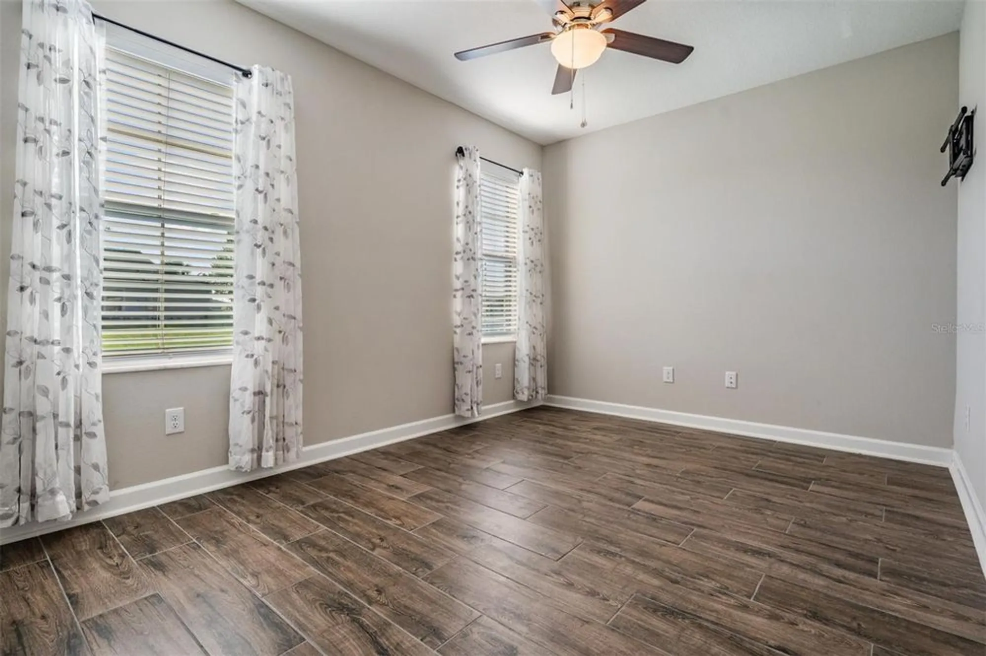 Property Slideshow image 17 of 100 | 10448 echo dock loop, San Antonio, FL, 33576