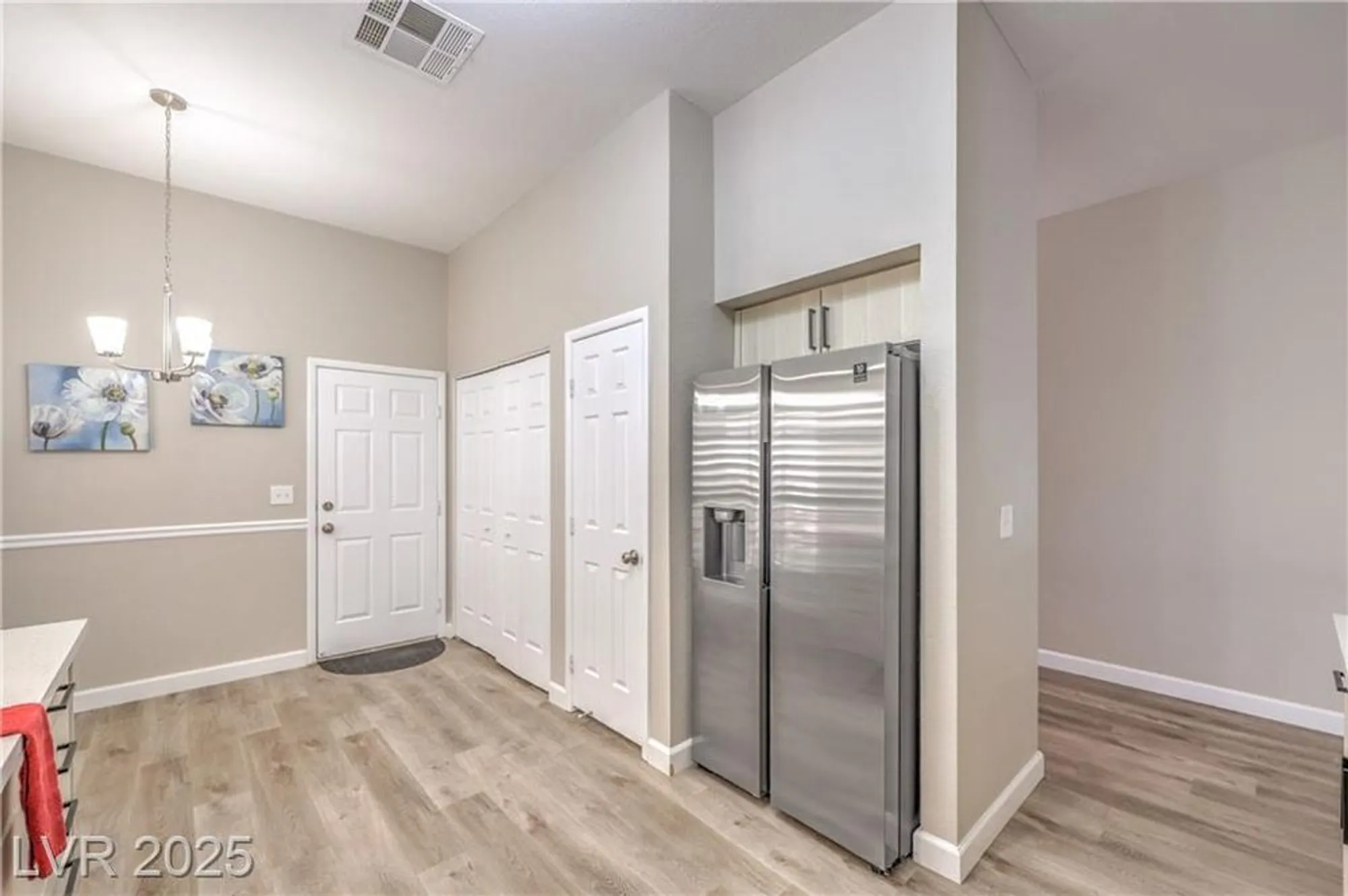 Property Slideshow image 8 of 36 | 5452 cove point dr, Las Vegas, NV, 89130