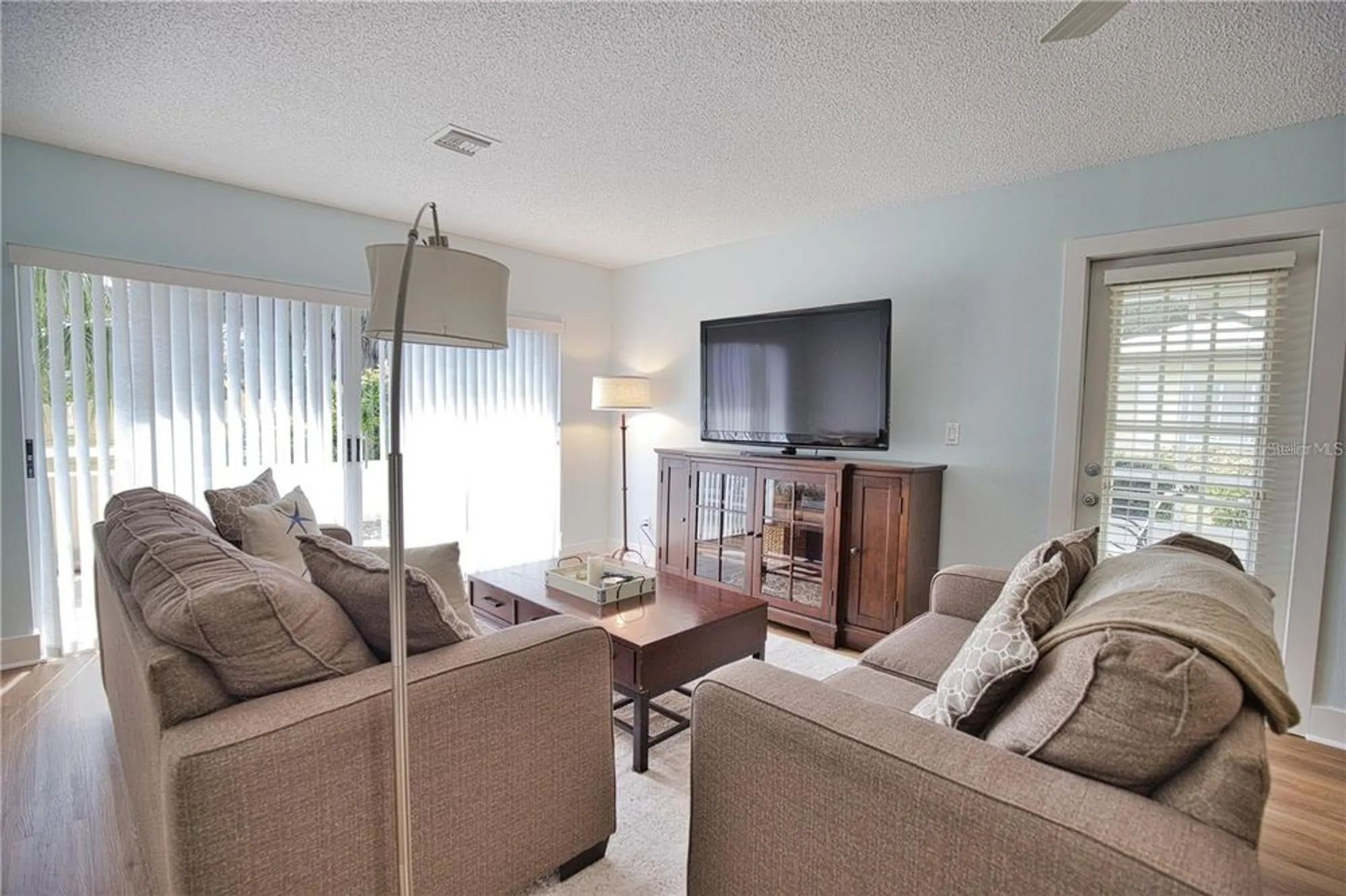 Property Slideshow image 13 of 43 | 303 wexford ter # 183, Venice, FL, 34293