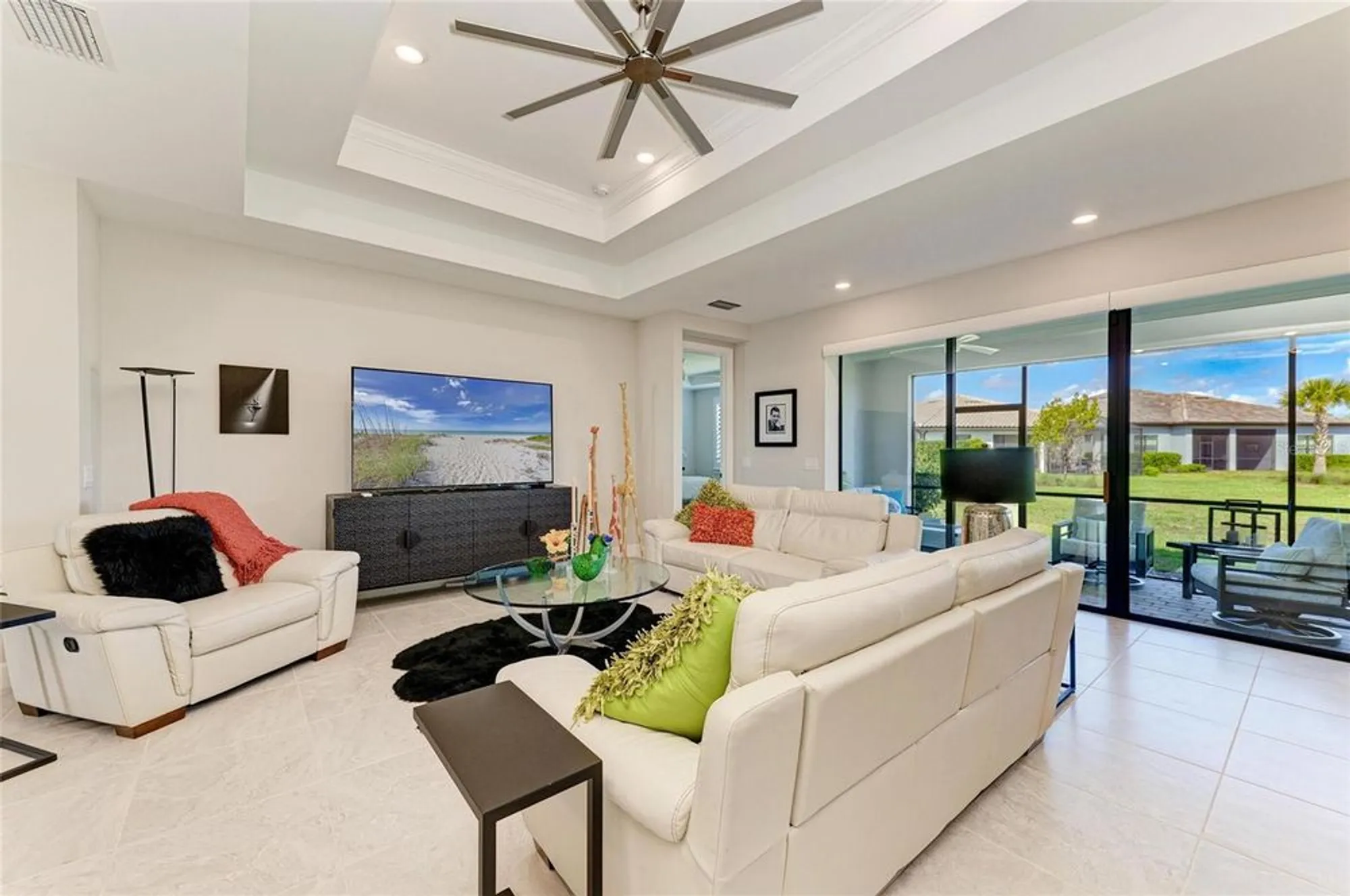 Property Slideshow image 11 of 70 | 7136 summerland cv, Bradenton, FL, 34202