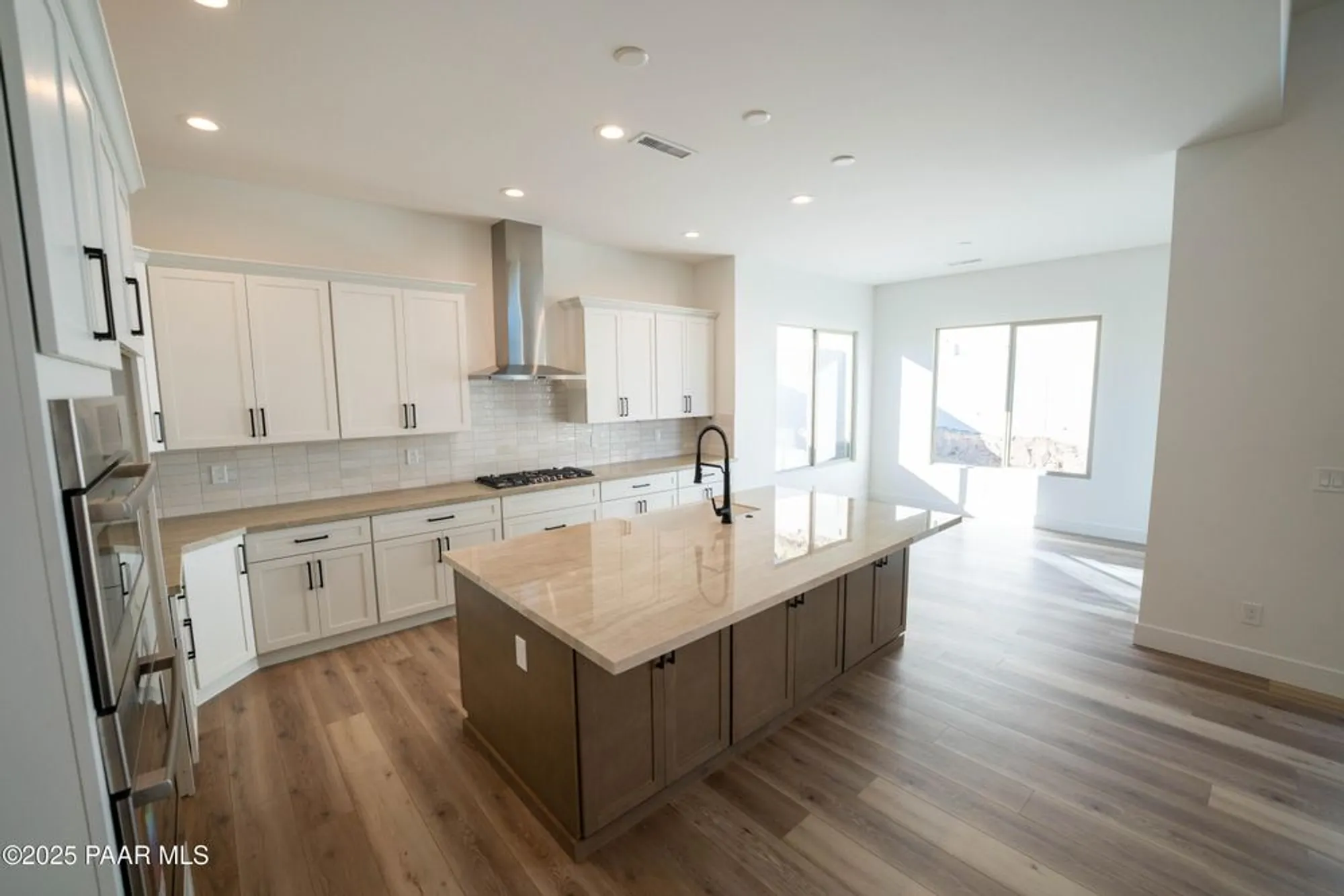 Property Slideshow image 4 of 20 | 1116 s lakeview dr, Prescott, AZ, 86301