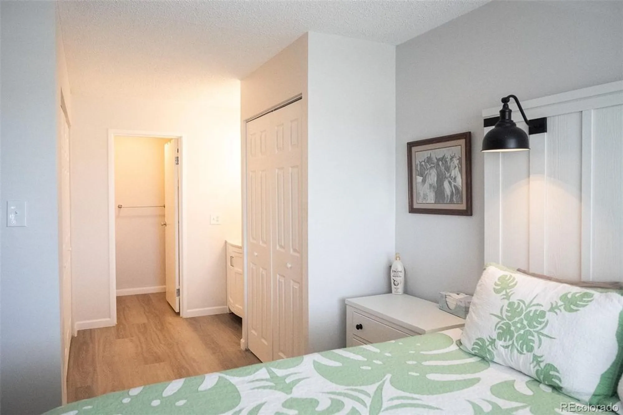 Property Slideshow image 13 of 31 | 14091 e marina dr apt 612, Aurora, CO, 80014