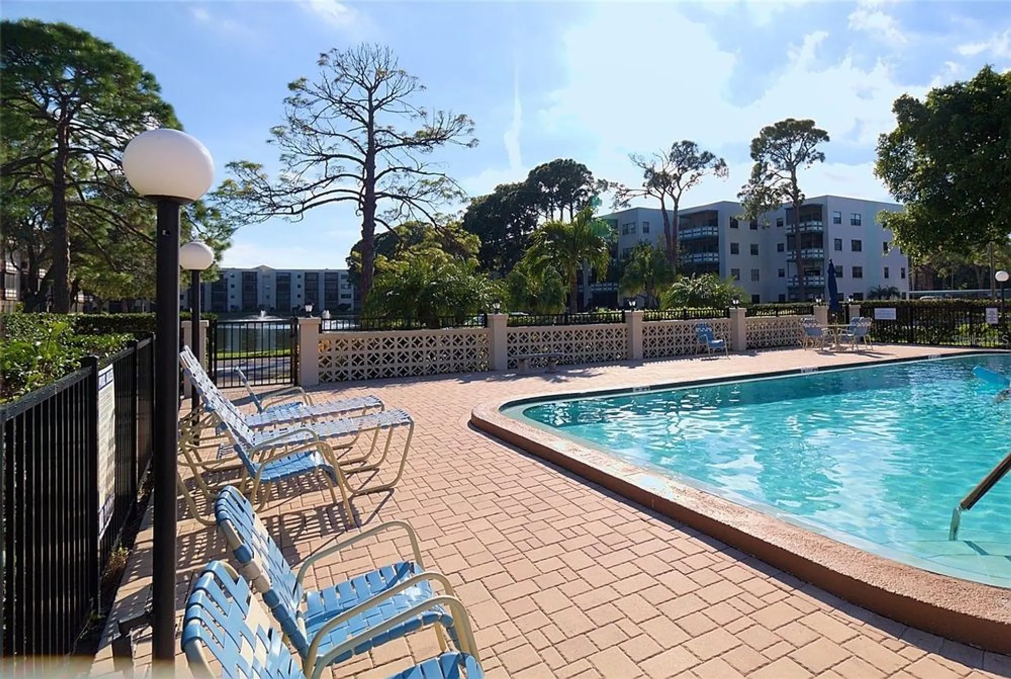 Property Slideshow image 13 of 36 | 5971 terrace park dr n unit 102, St Petersburg, FL, 33709