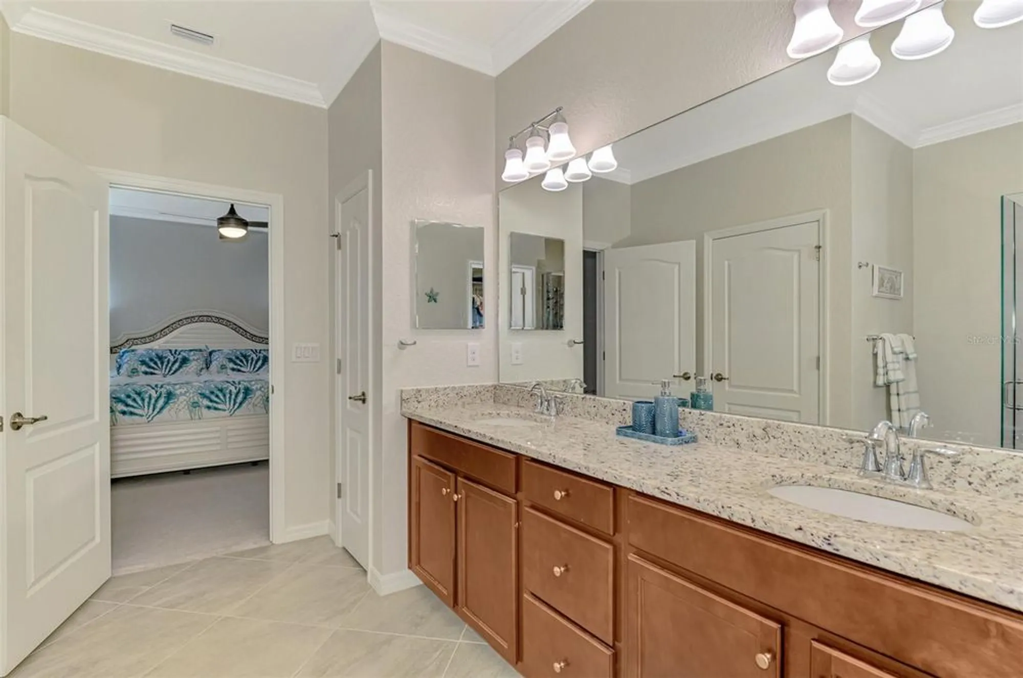 Property Slideshow image 42 of 95 | 24128 spartina dr, Venice, FL, 34293