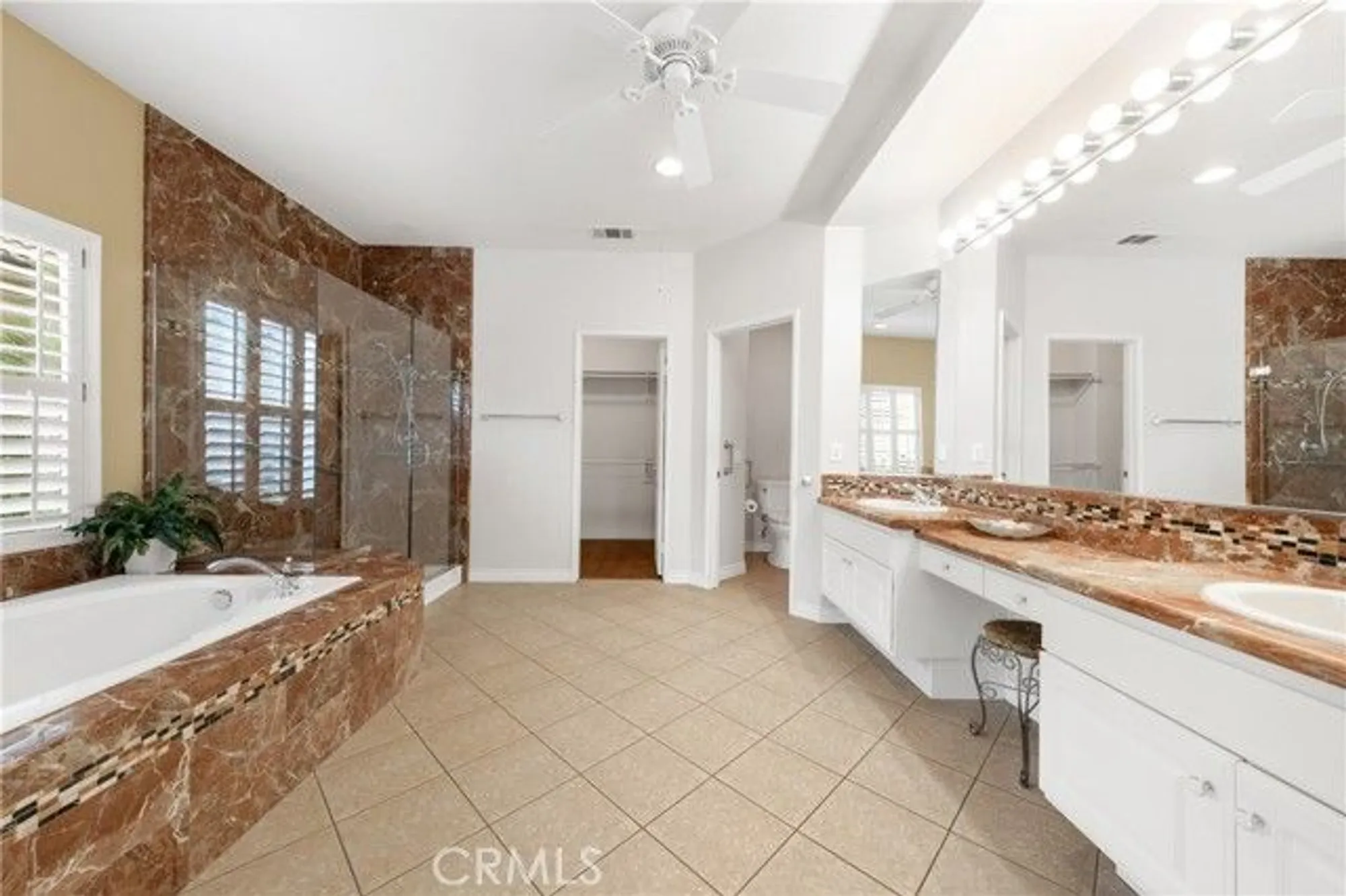 Property Slideshow image 17 of 47 | 39980 corte calanova, Murrieta, CA, 92562
