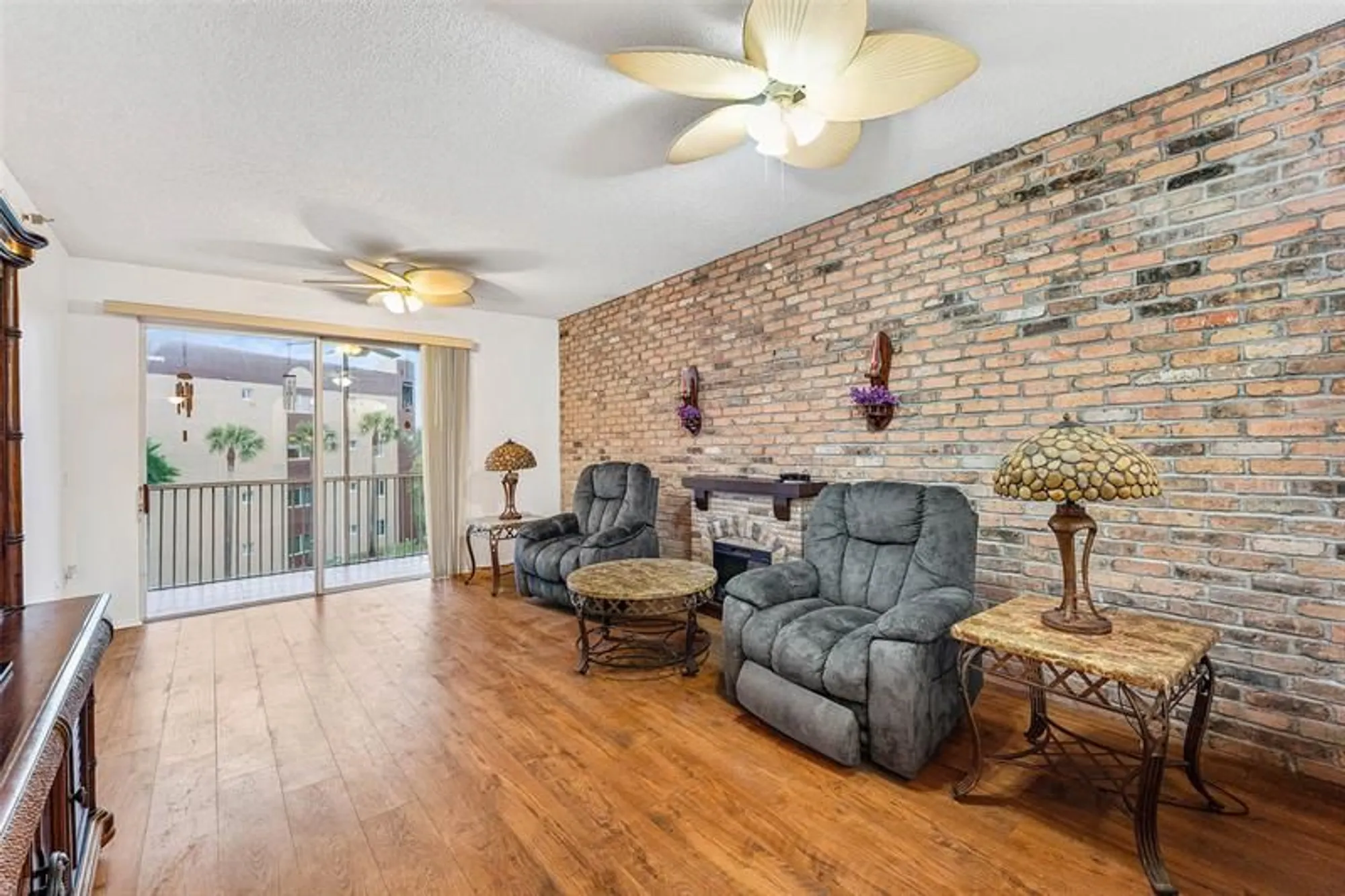 Property Slideshow image 4 of 17 | 7647 southampton ter 314, Tamarac, FL, 33321