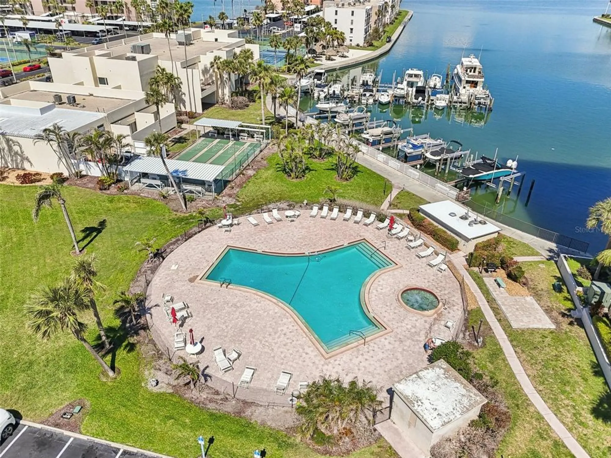 Property Slideshow image 45 of 53 | 7400 sun island dr 712, South Pasadena, FL, 33707