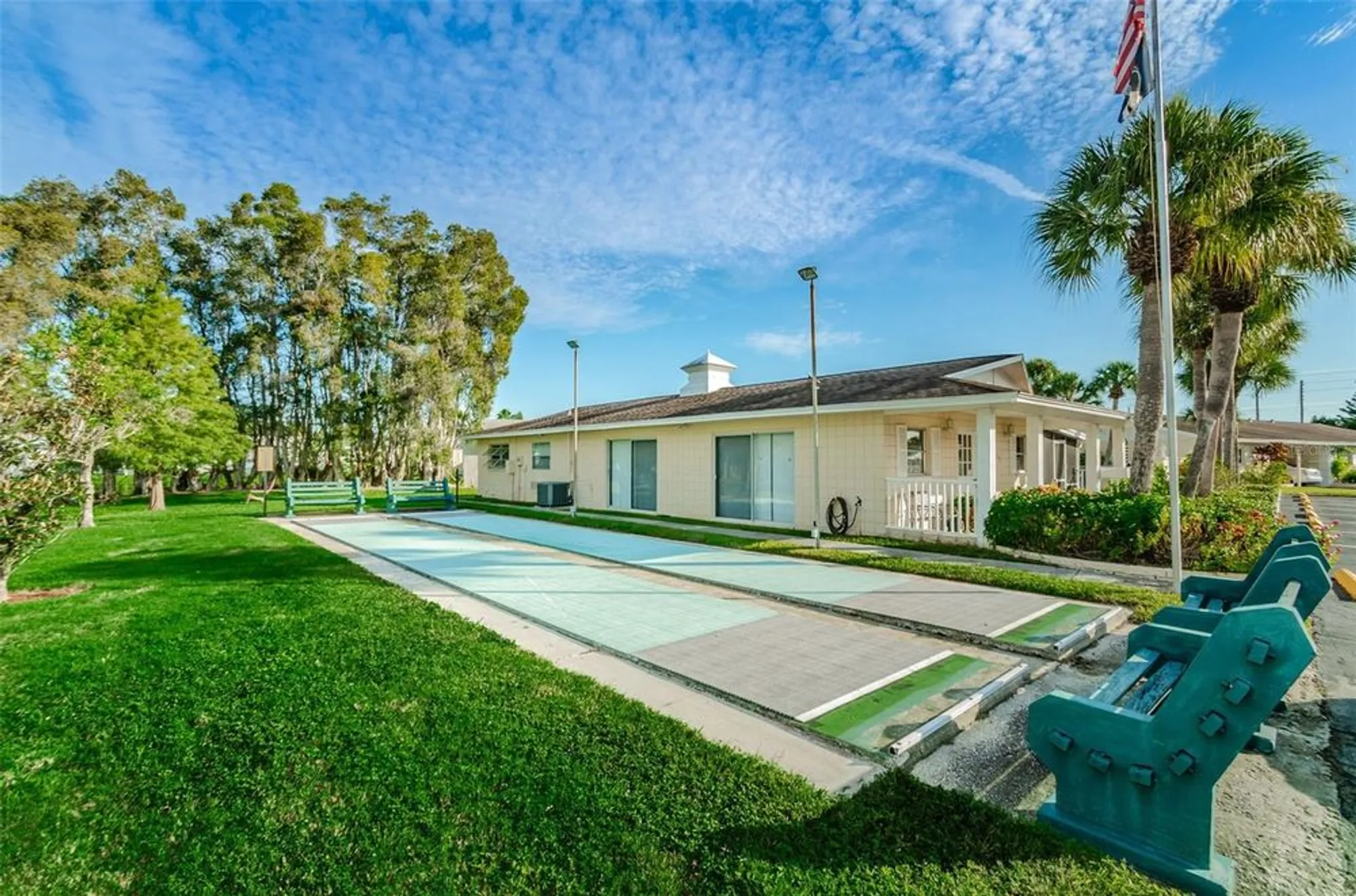 Property Slideshow image 44 of 50 | 1055 loch haven dr, Dunedin, FL, 34698