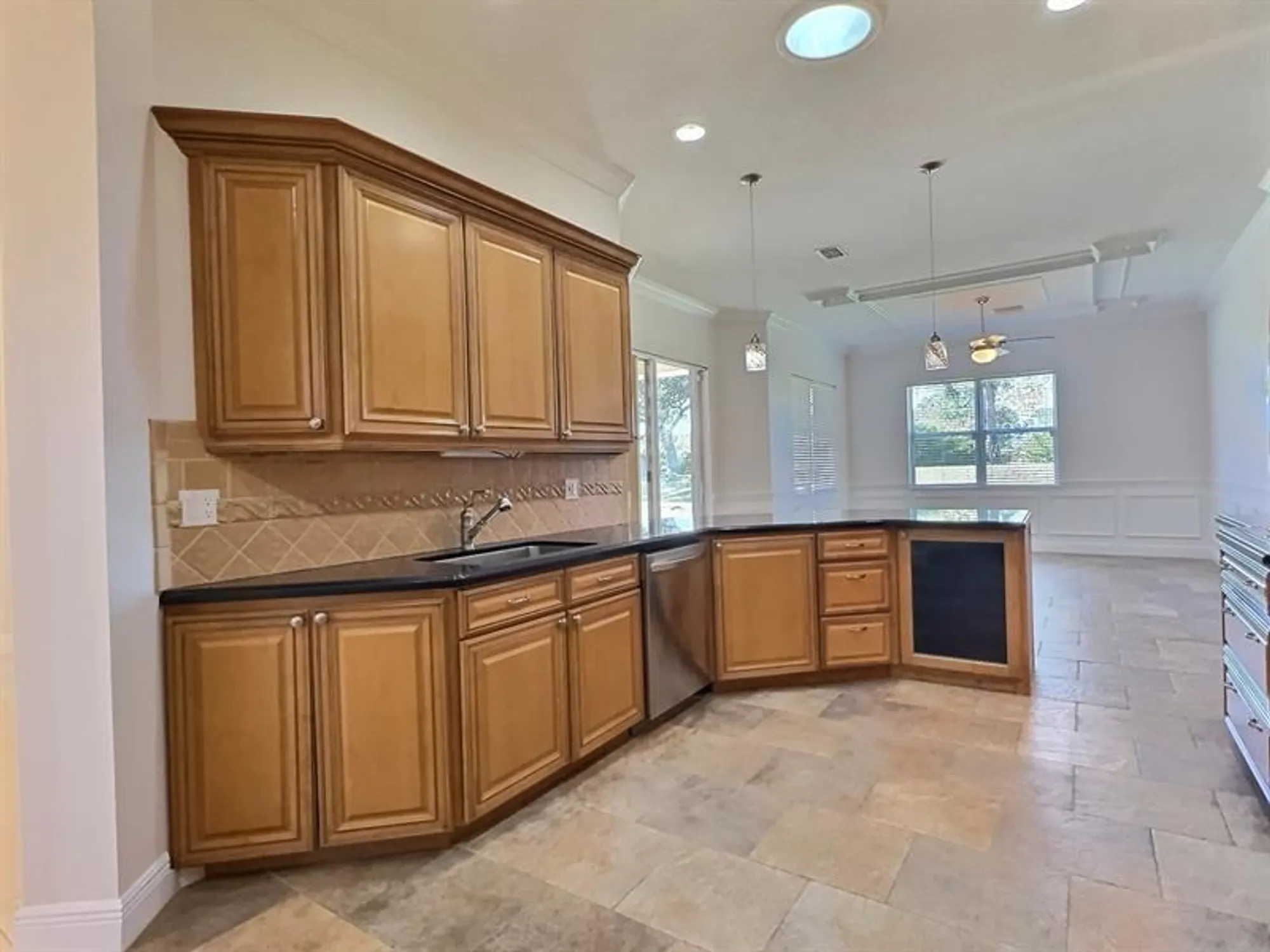 Property Slideshow image 12 of 46 | 655 sw long key ct, Port Saint Lucie, FL, 34986
