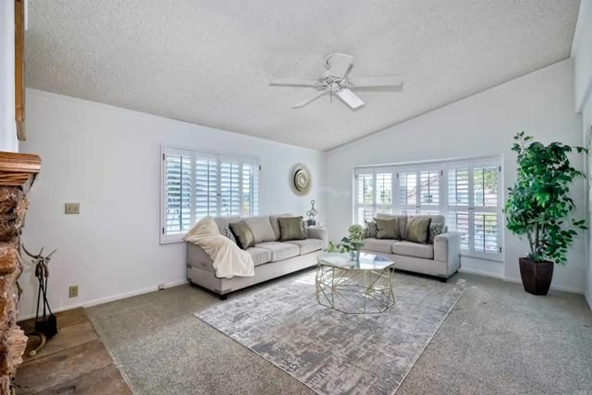 Property Slideshow image 14 of 42 | 1146 via santa paulo, Vista, CA, 92081