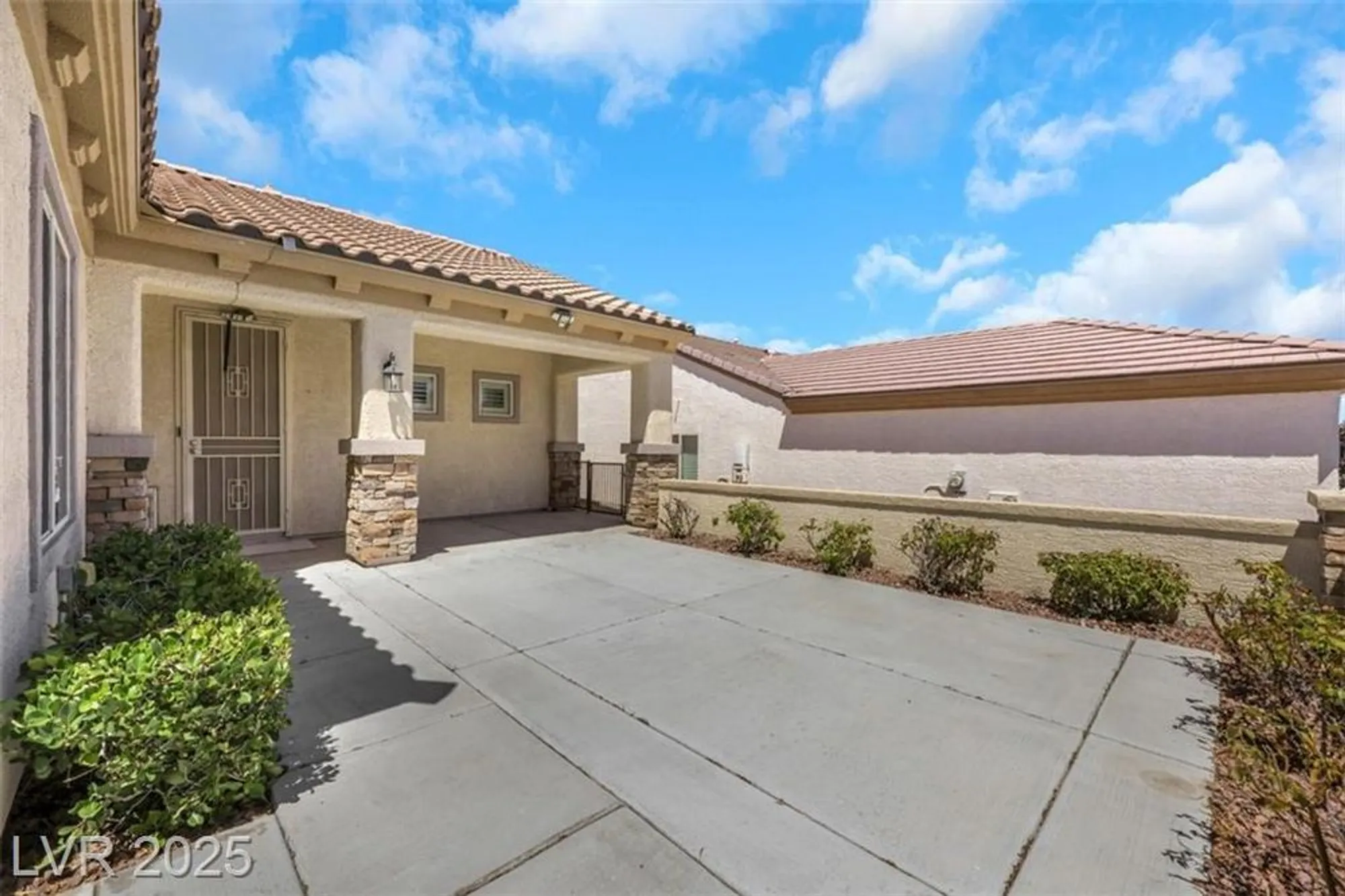 Property Slideshow image 5 of 34 | 2159 bensley st, Henderson, NV, 89044
