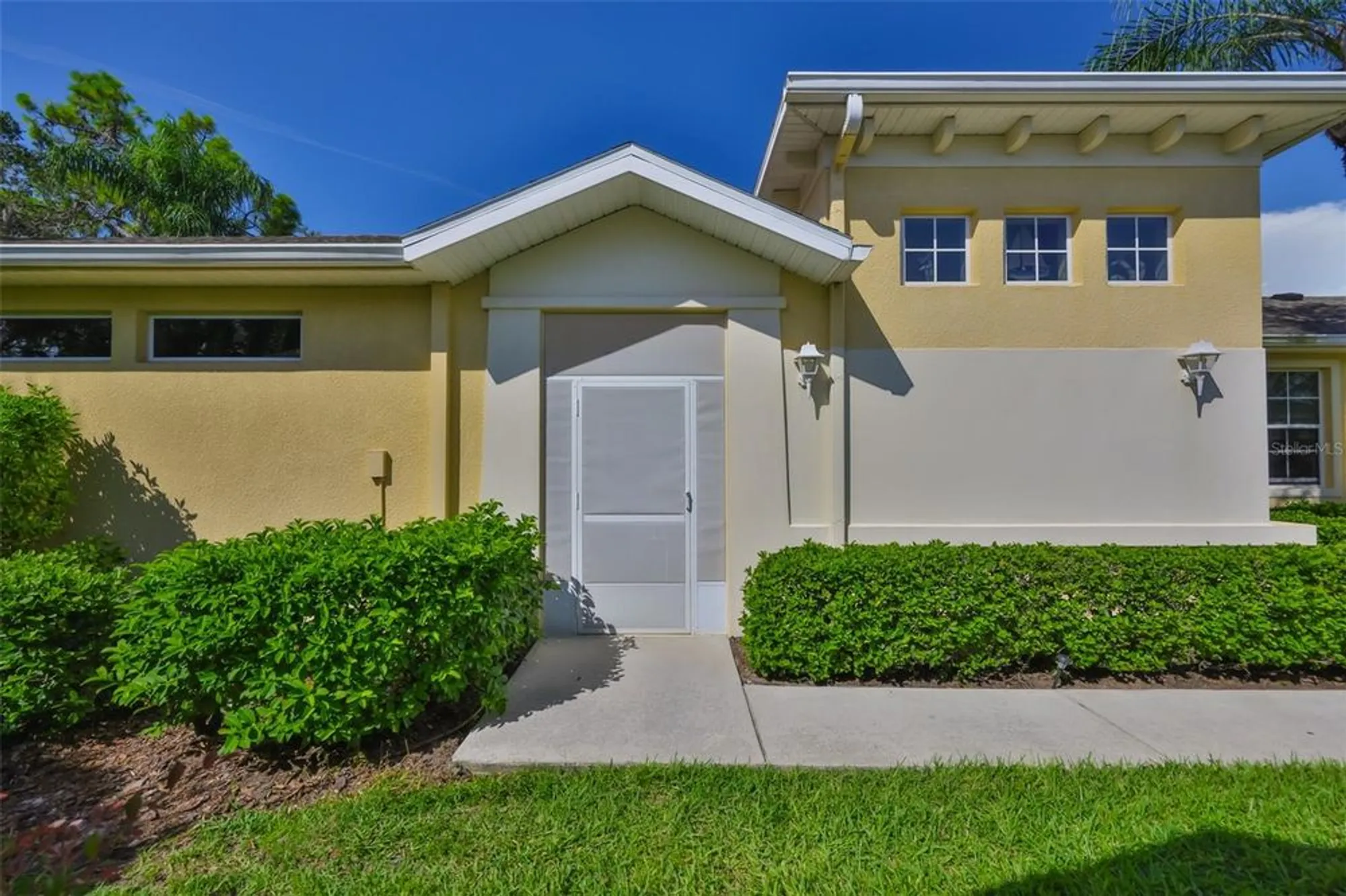 Property Slideshow image 40 of 63 | 2044 sifield greens way, Sun City Center, FL, 33573