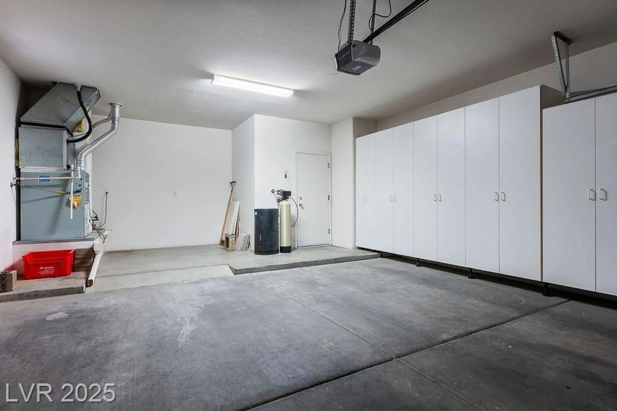 Property Slideshow image 17 of 82 | 10400 sawmill ave, Las Vegas, NV, 89134