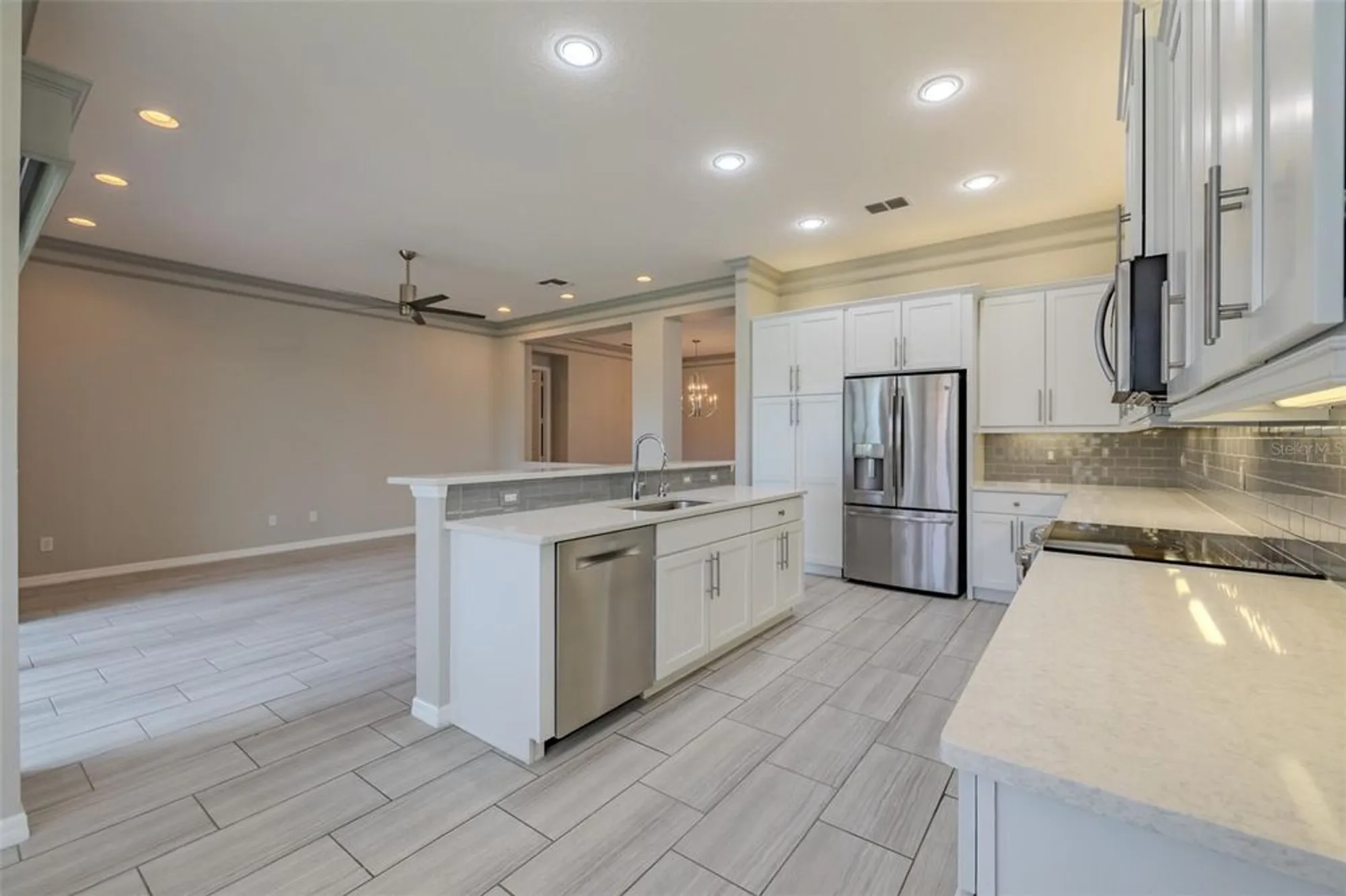 Property Slideshow image 35 of 100 | 16106 cedar key dr, Wimauma, FL, 33598