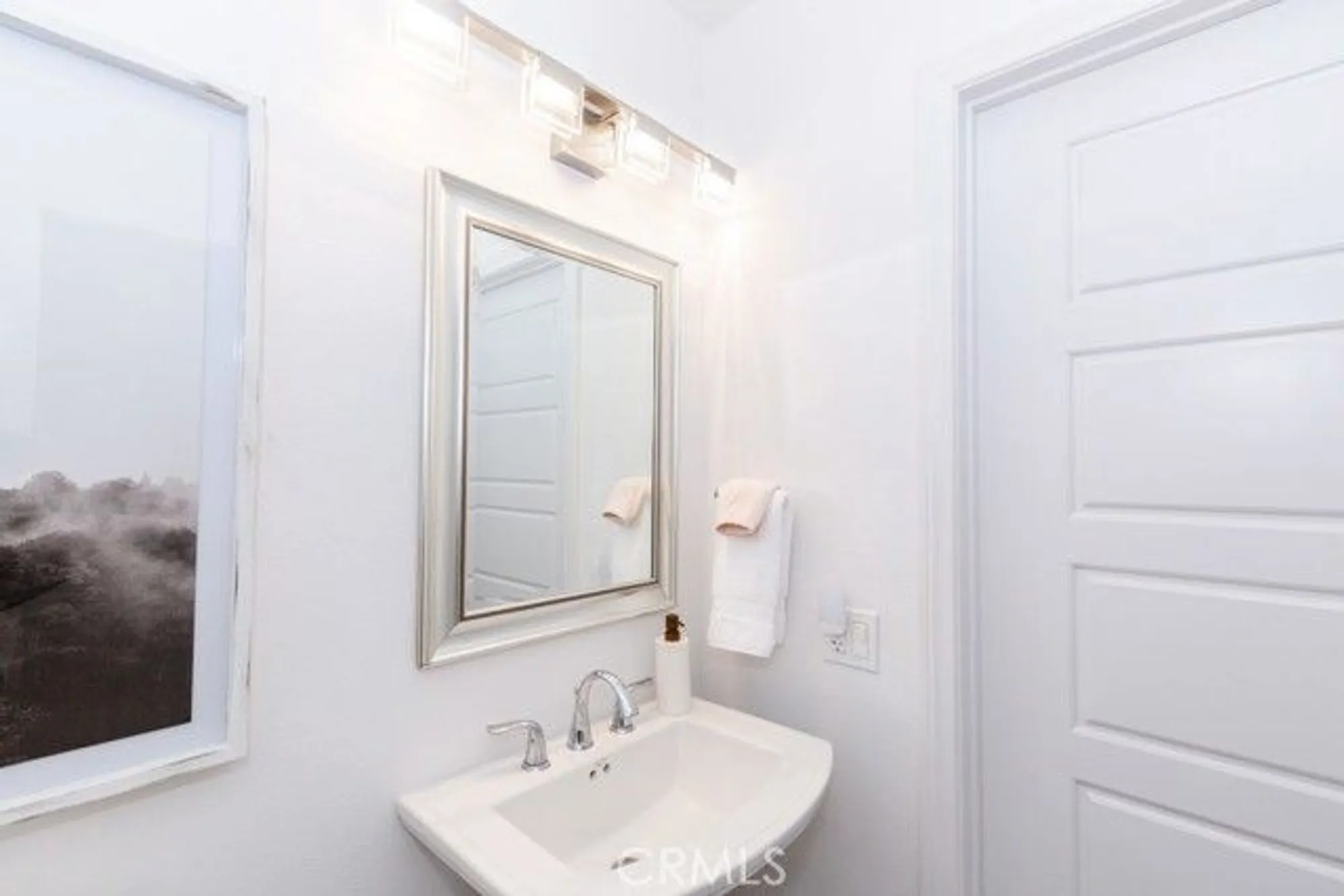 Property Slideshow image 20 of 46 | 3547 mira pacific dr, Oceanside, CA, 92056