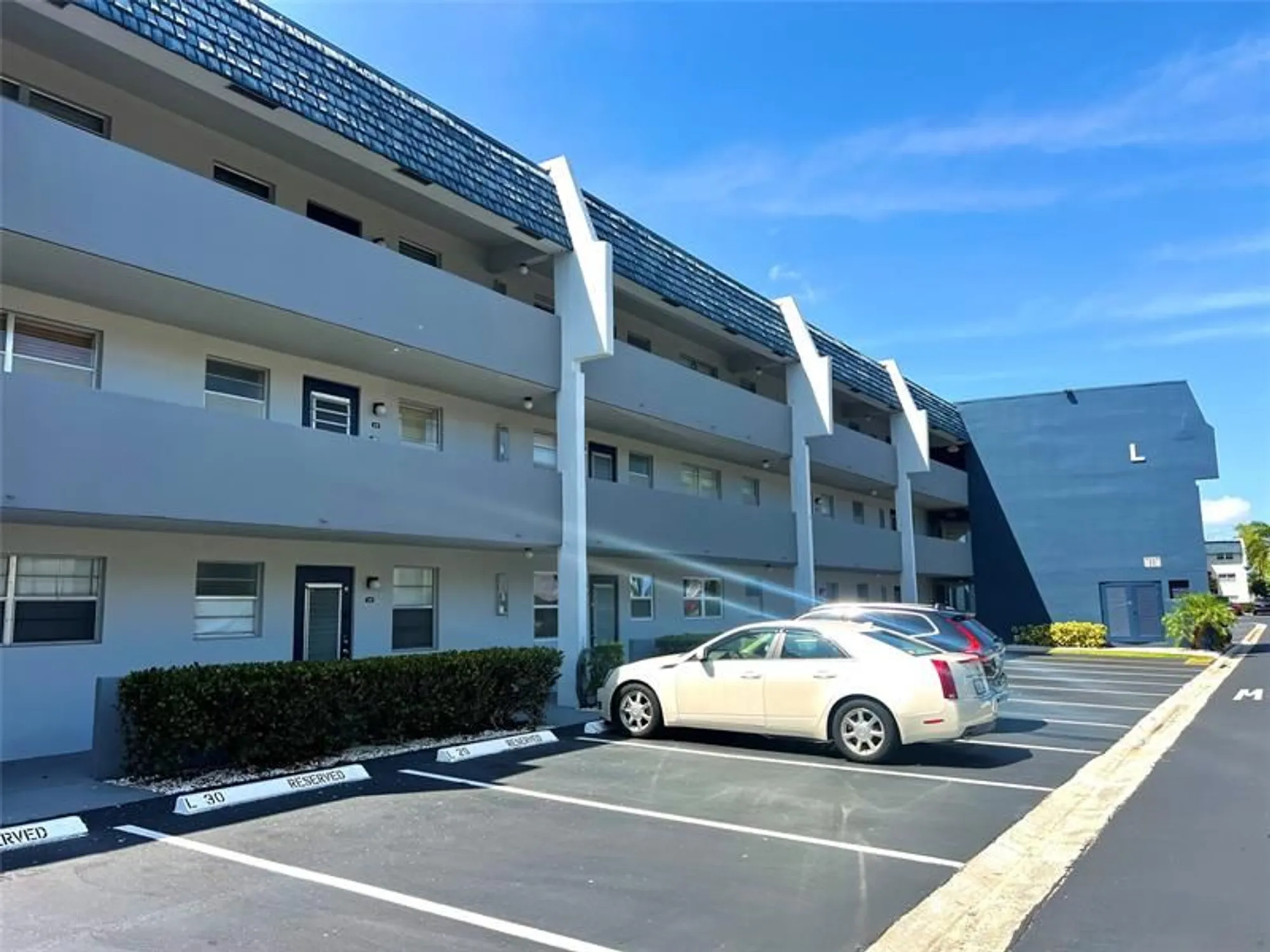 Property Slideshow image 1 of 26 | 7897 golf circle dr apt 110, Margate, FL, 33063