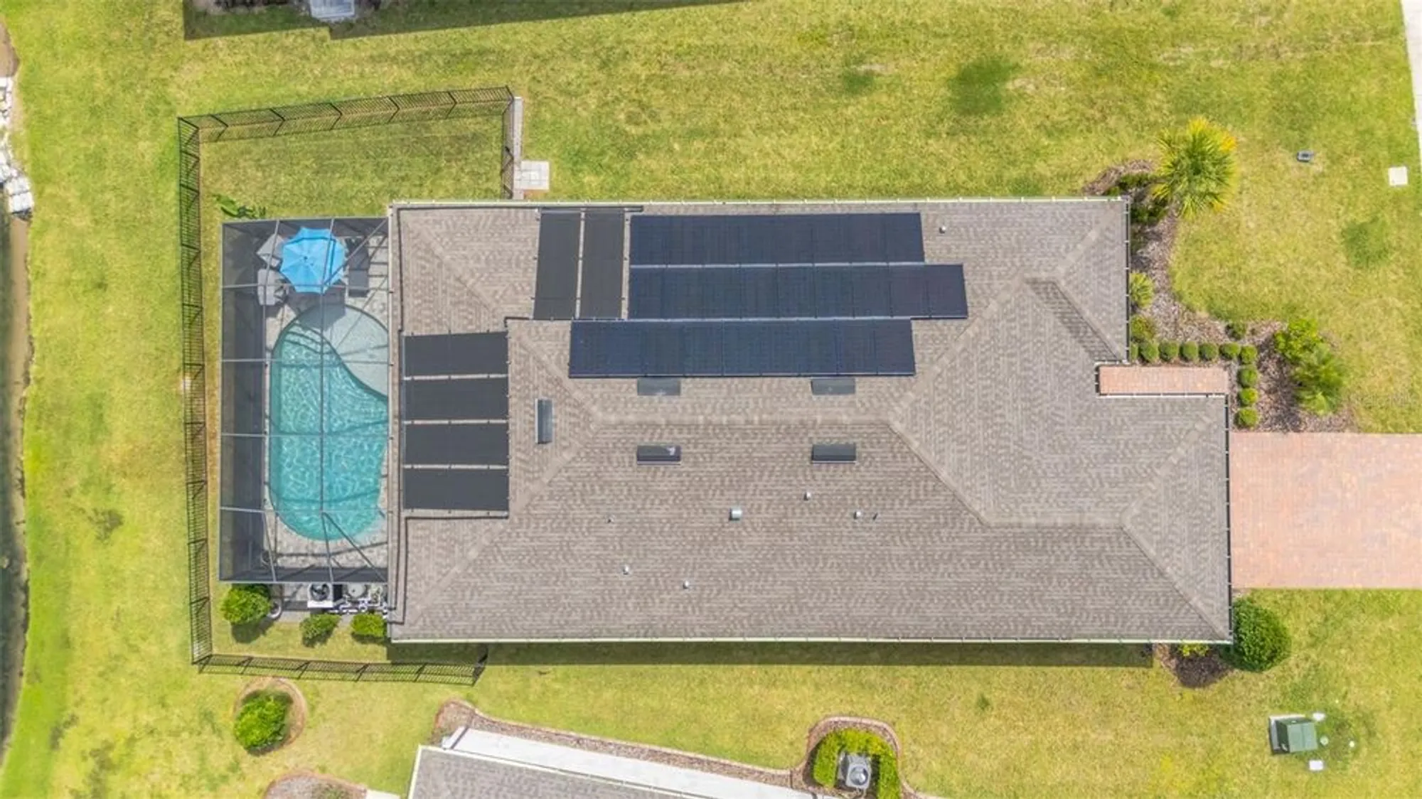 Property Slideshow image 8 of 70 | 19494 sea glass cir, Land O Lakes, FL, 34638