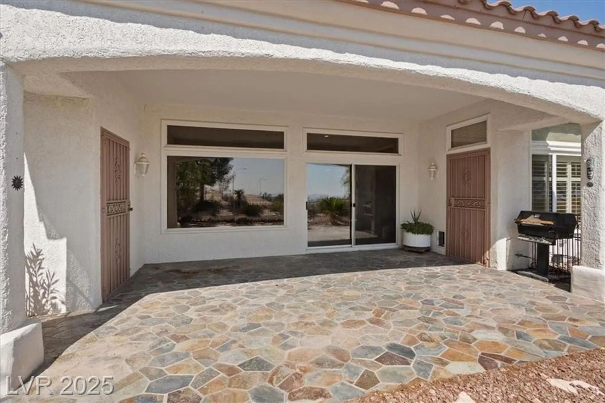 Property Slideshow image 24 of 34 | 2524 banora point dr, Las Vegas, NV, 89134
