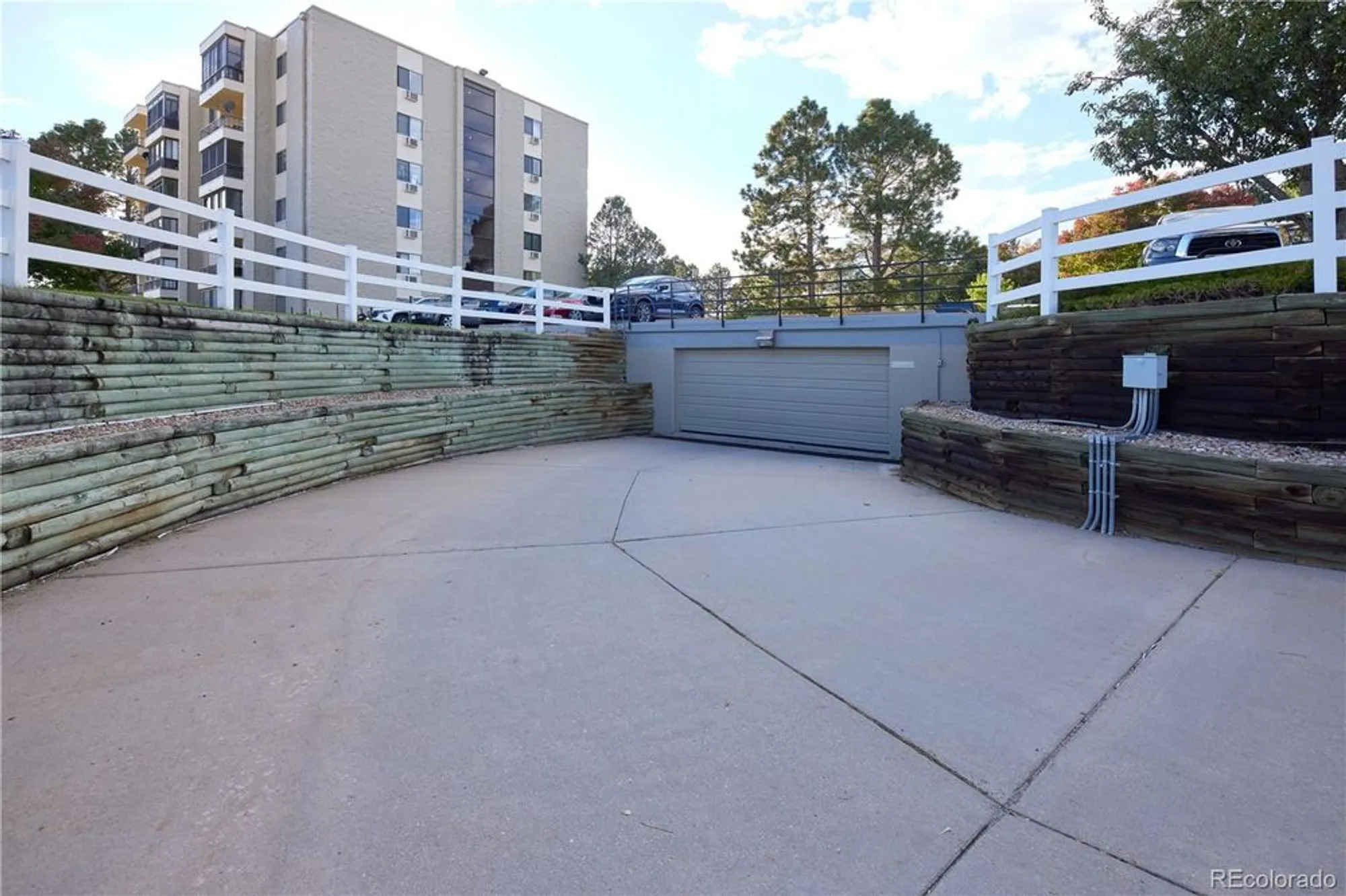 Property Slideshow image 25 of 45 | 13902 e marina dr apt 610, Aurora, CO, 80014