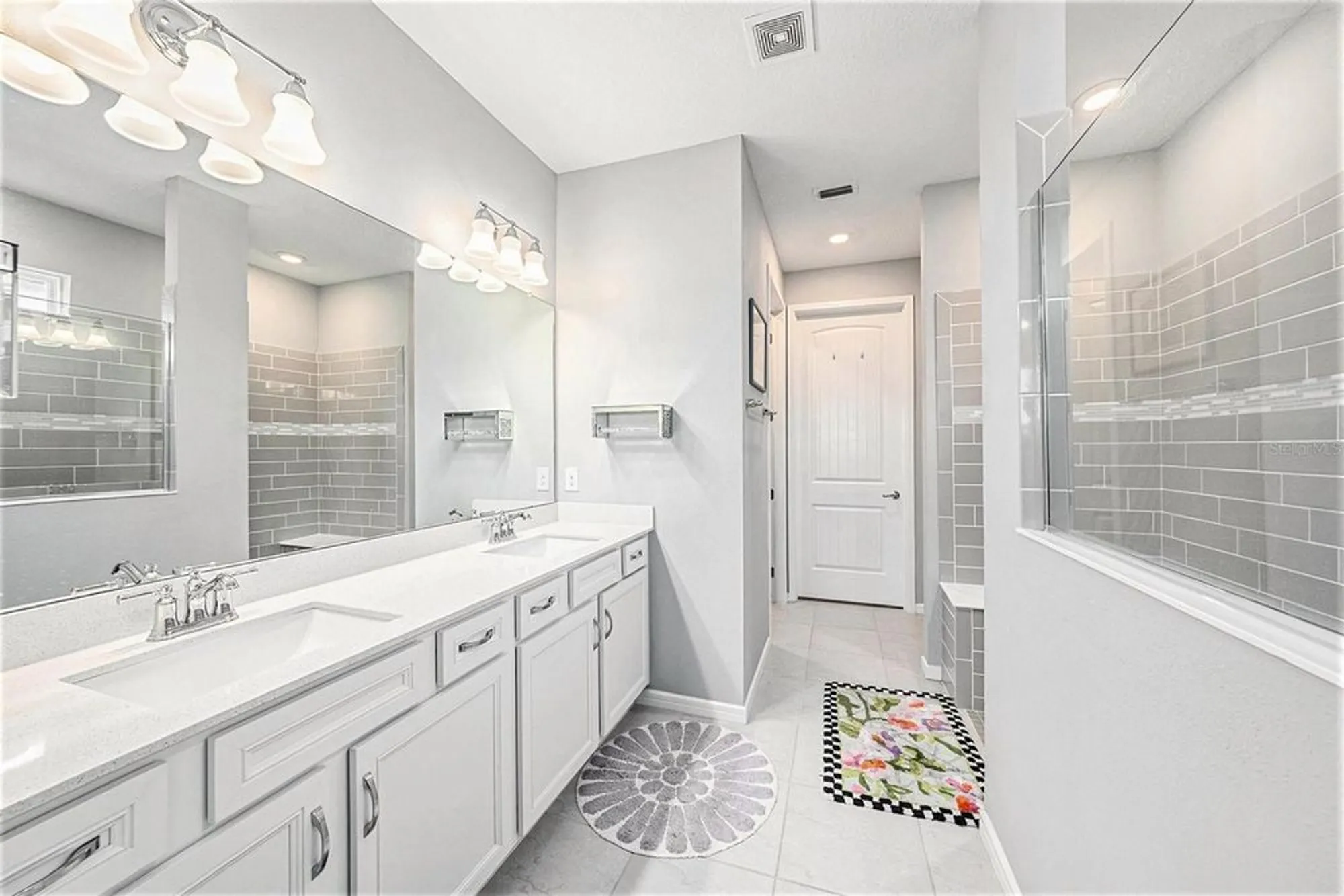 Property Slideshow image 15 of 30 | 19865 sea glass cir, Land O Lakes, FL, 34638