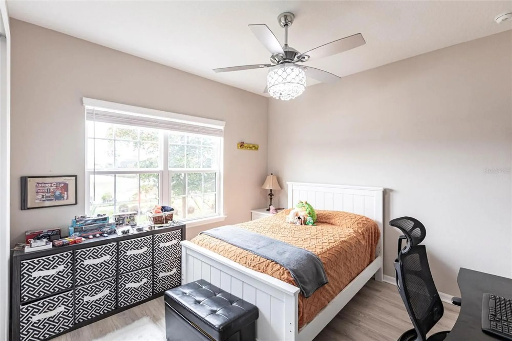 Property Slideshow image 19 of 37 | 16524 paynes mill dr, Bradenton, FL, 34211