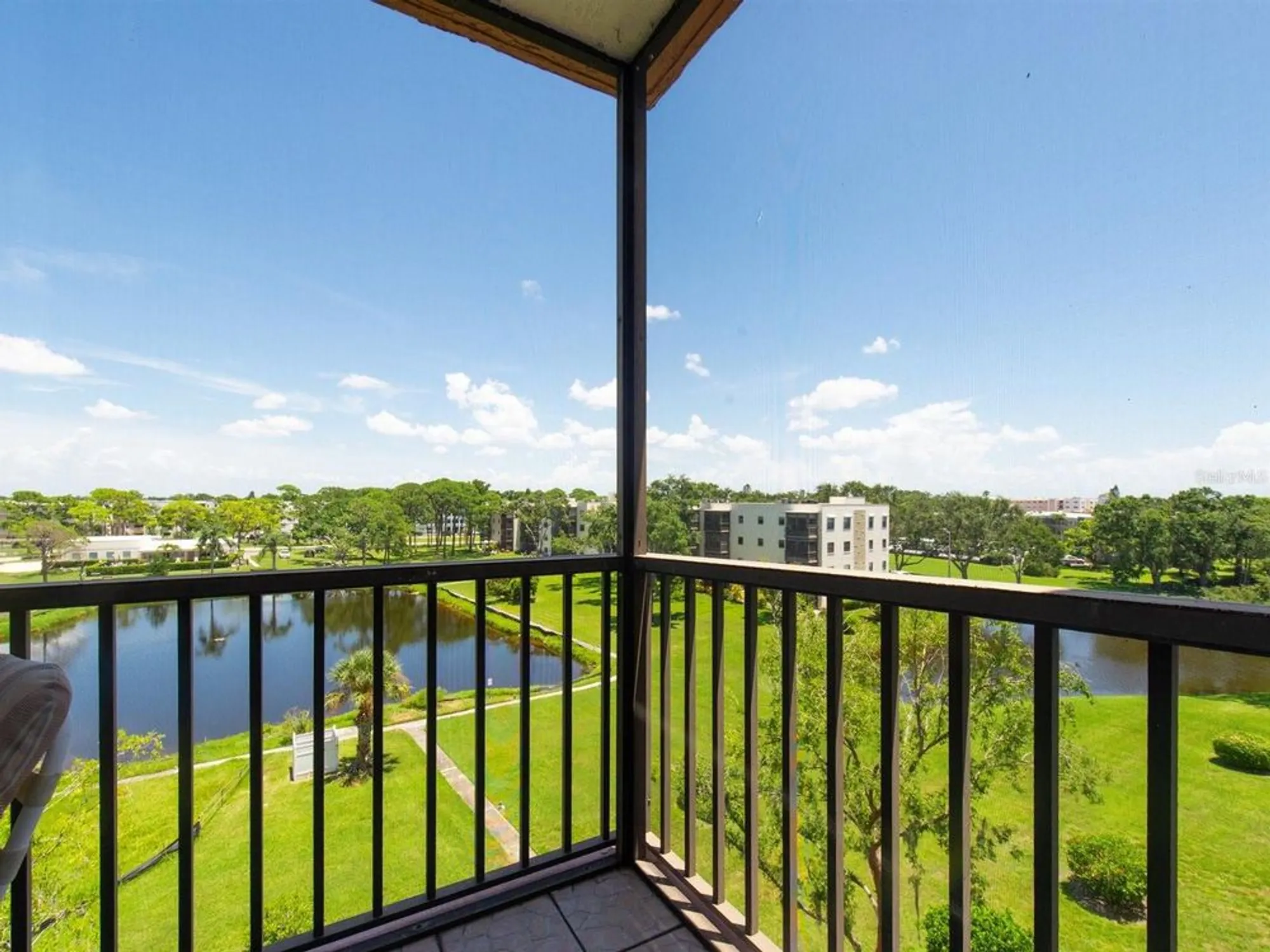 Property Slideshow image 18 of 32 | 8174 terrace garden dr n unit 507, St Petersburg, FL, 33709