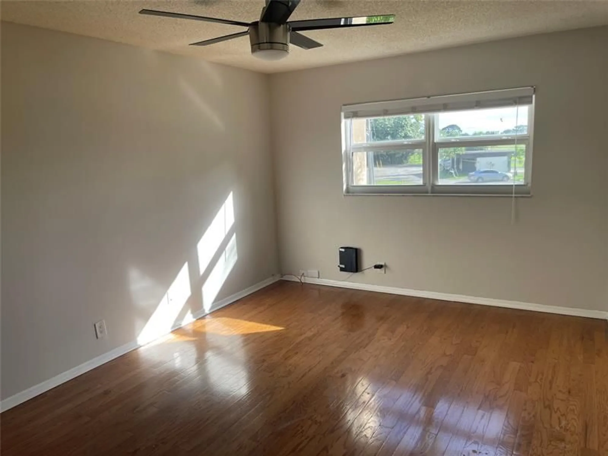 Property Slideshow image 10 of 57 | 1005 country club dr apt 205, Margate, FL, 33063