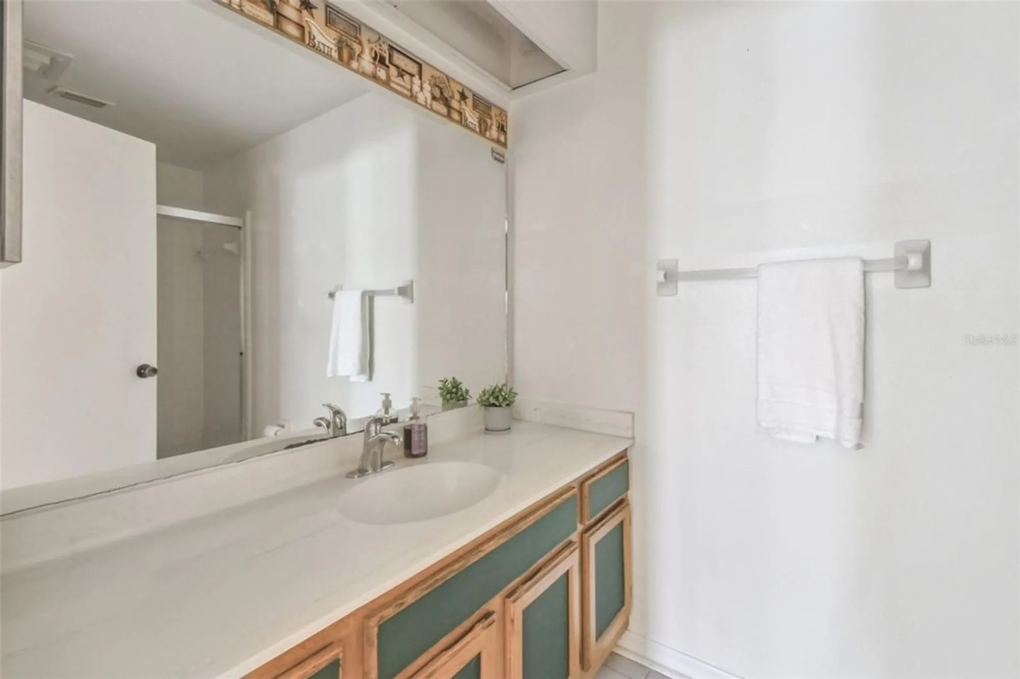 Property Slideshow image 30 of 82 | 1608 comfy ct, Sun City Center, FL, 33573