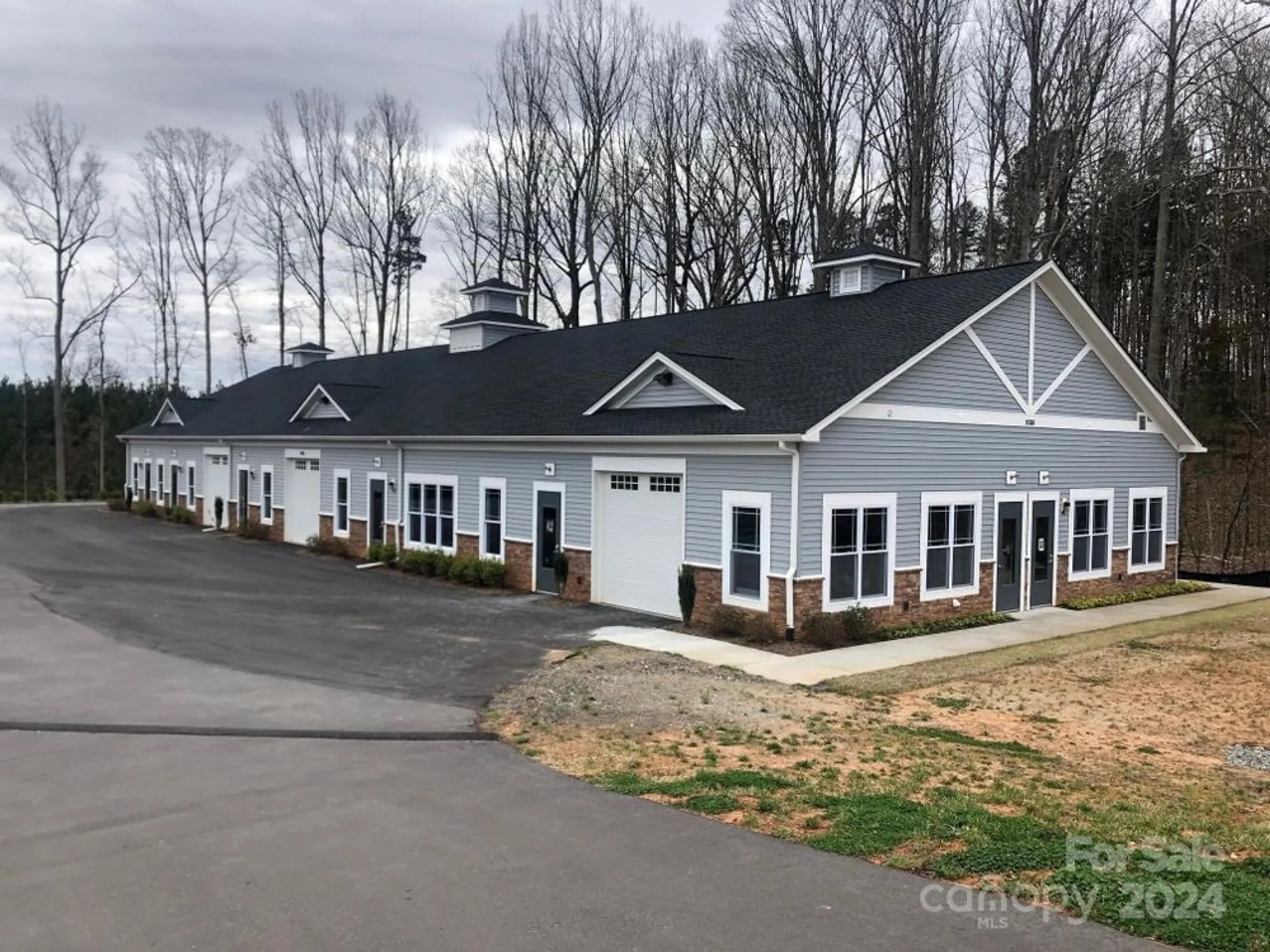 Property Slideshow image 12 of 17 | 12724 hazelbrook ln, Cornelius, NC, 28031