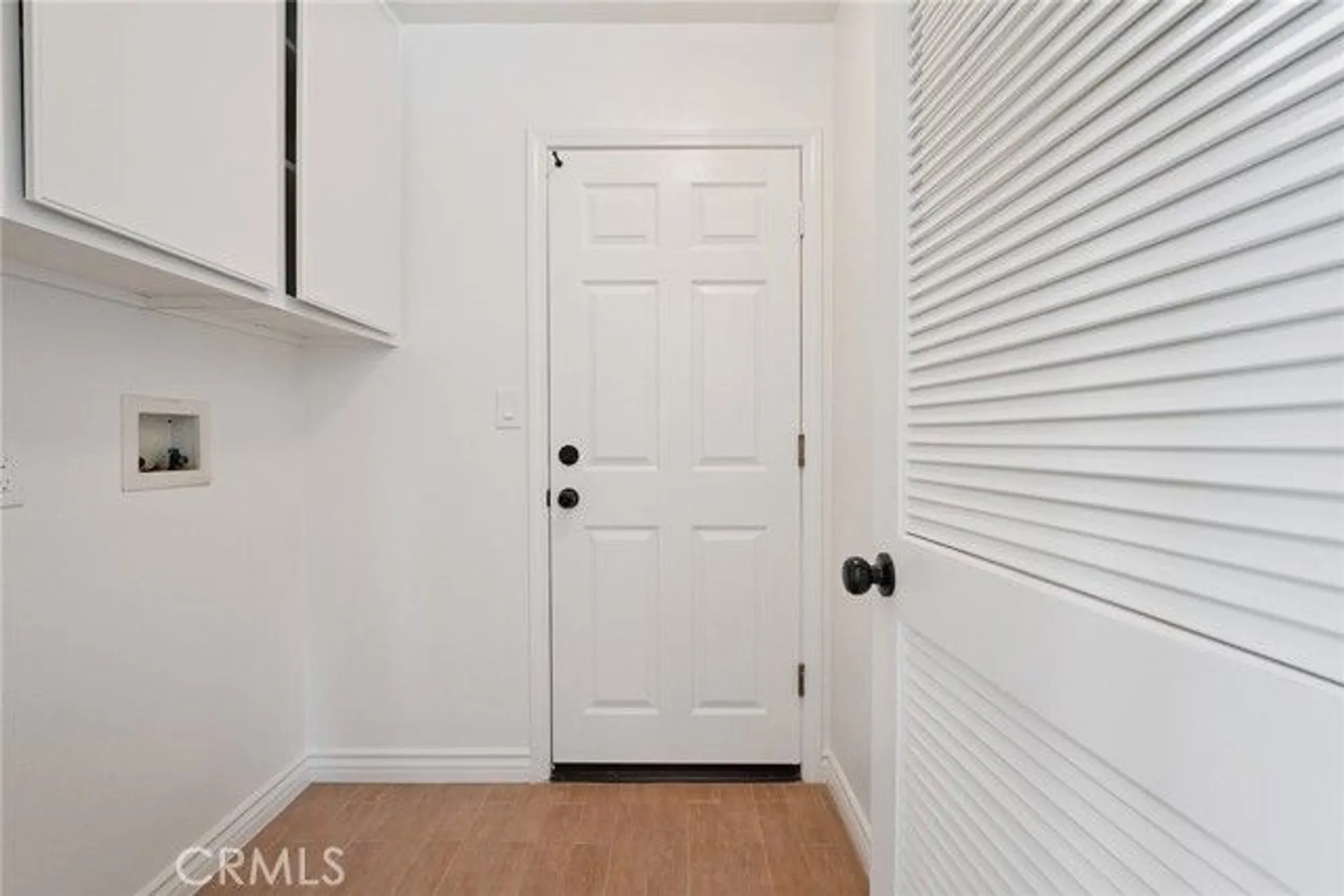 Property Slideshow image 27 of 52 | 2024 tulip ave, Simi Valley, CA, 93063