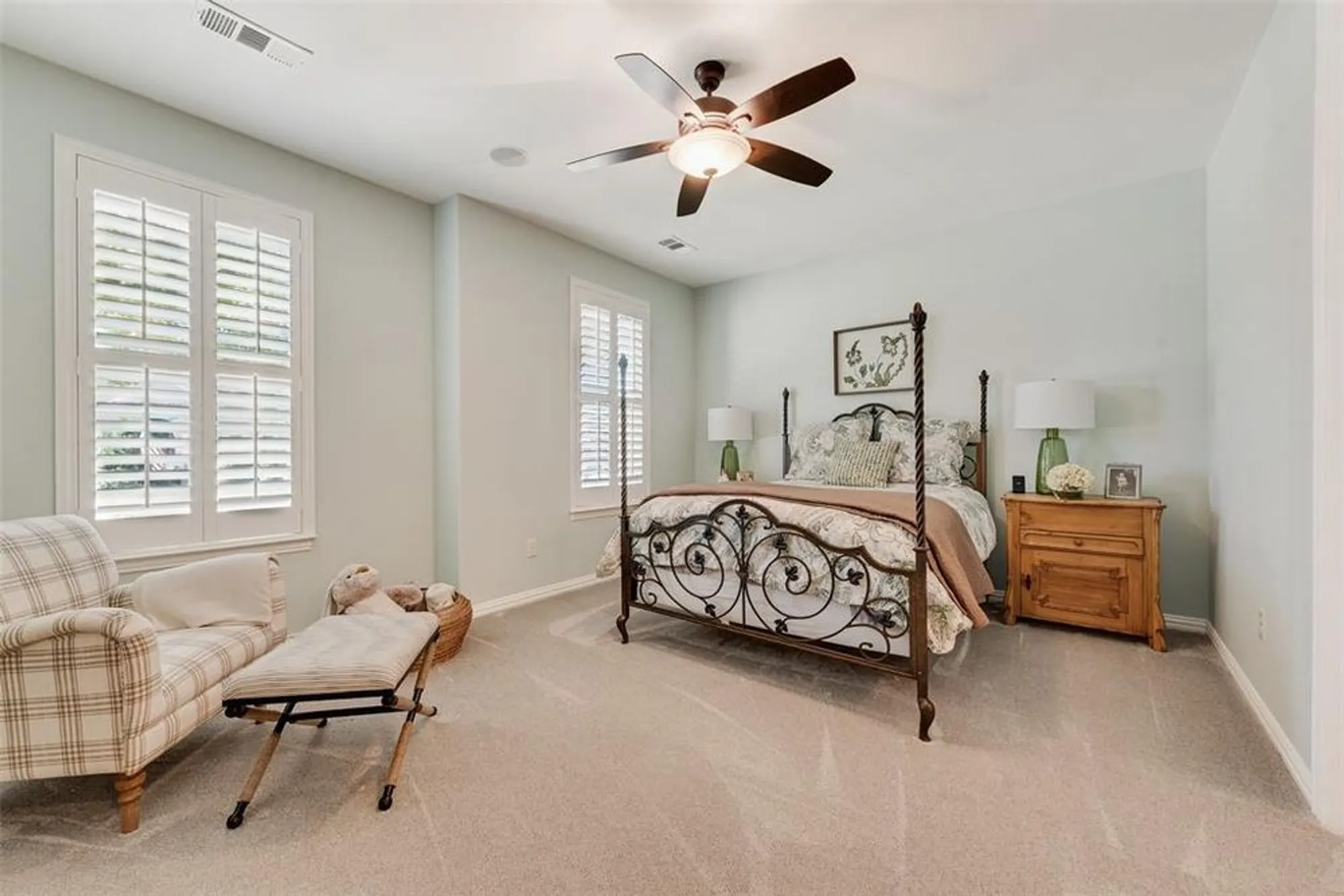 Property Slideshow image 19 of 32 | 11532 southerland dr, Denton, TX, 76207