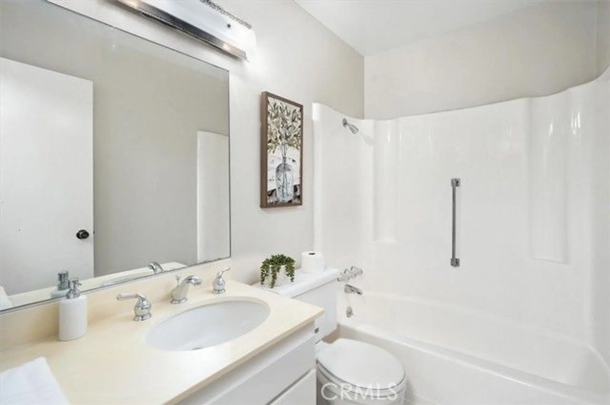 Property Slideshow image 10 of 39 | 26428 circle knoll ct, Newhall, CA, 91321