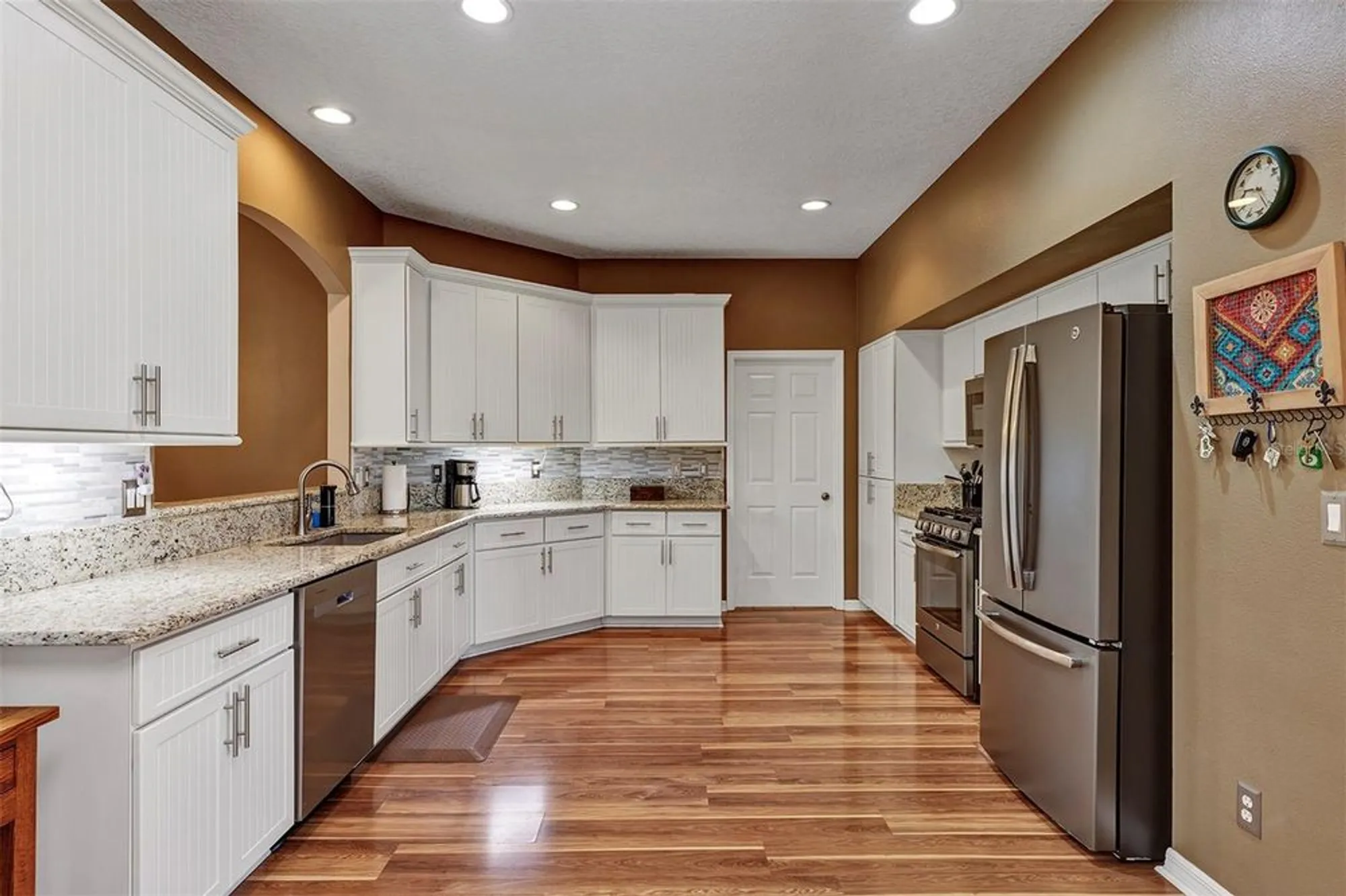 Property Slideshow image 17 of 73 | 5305 indian ocean loop, Tavares, FL, 32778