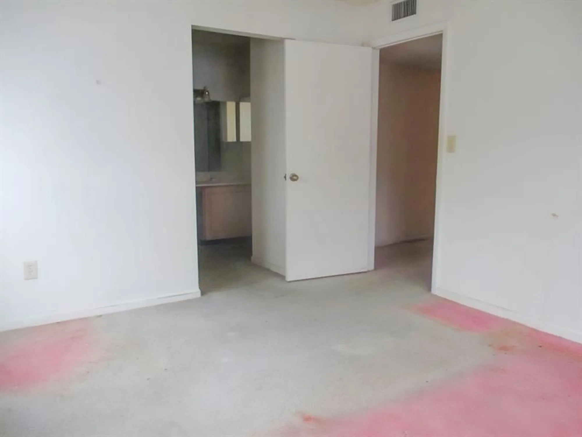 Property Slideshow image 17 of 18 | 10909 w clairmont cir 103, Tamarac, FL, 33321