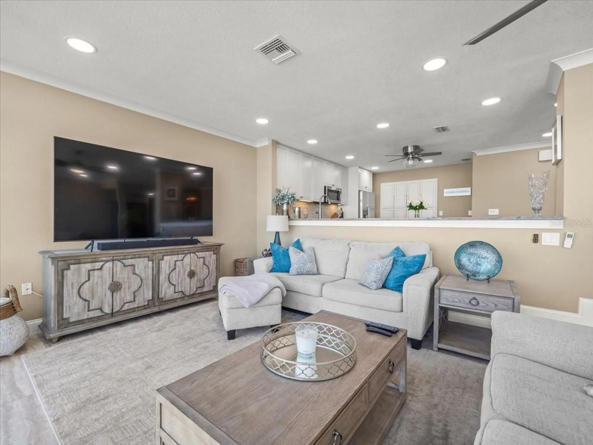 Property Slideshow image 14 of 74 | 7600 sun island dr ph 804, South Pasadena, FL, 33707