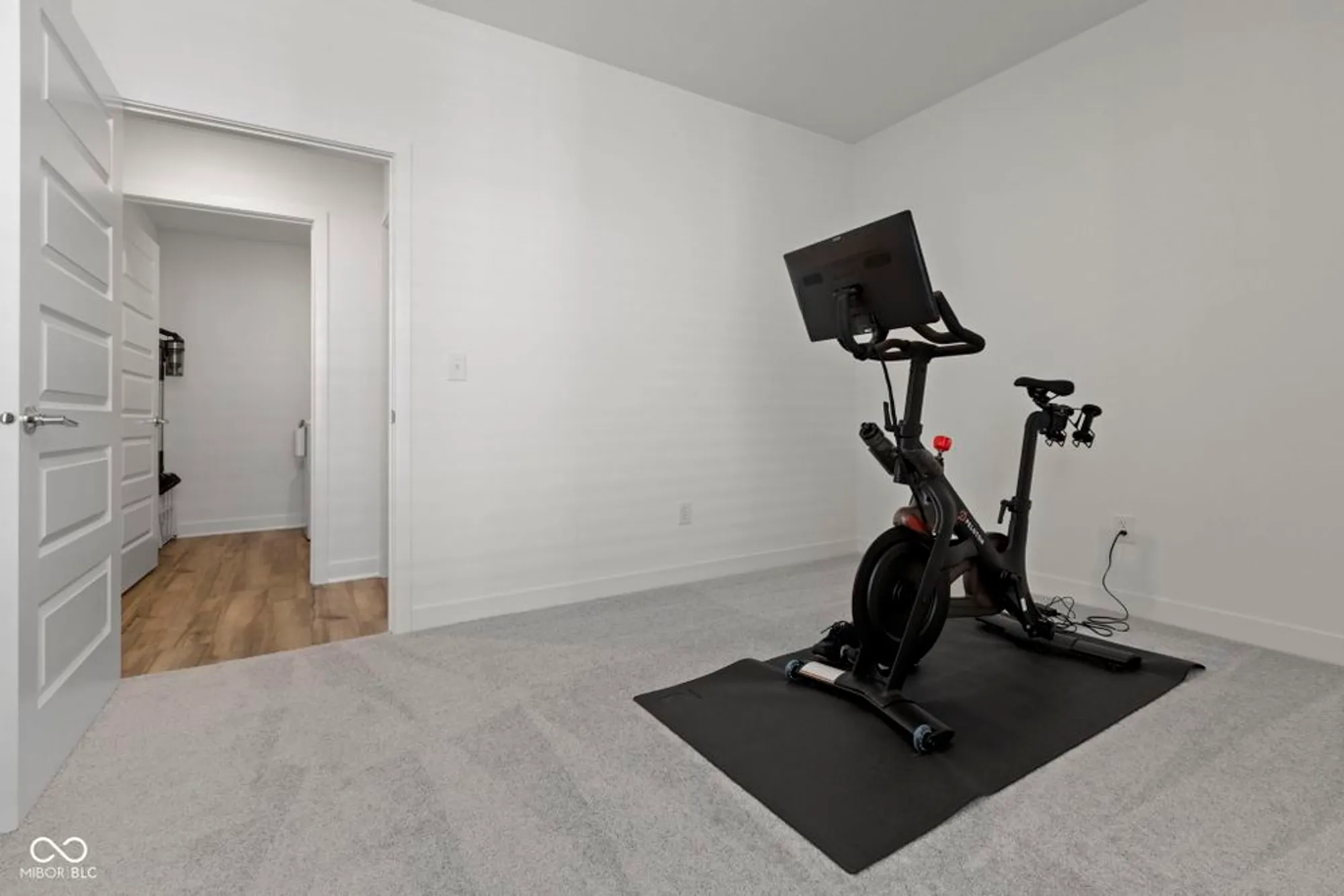 Property Slideshow image 28 of 40 | 335 ehrlich ln, Westfield, IN, 46074